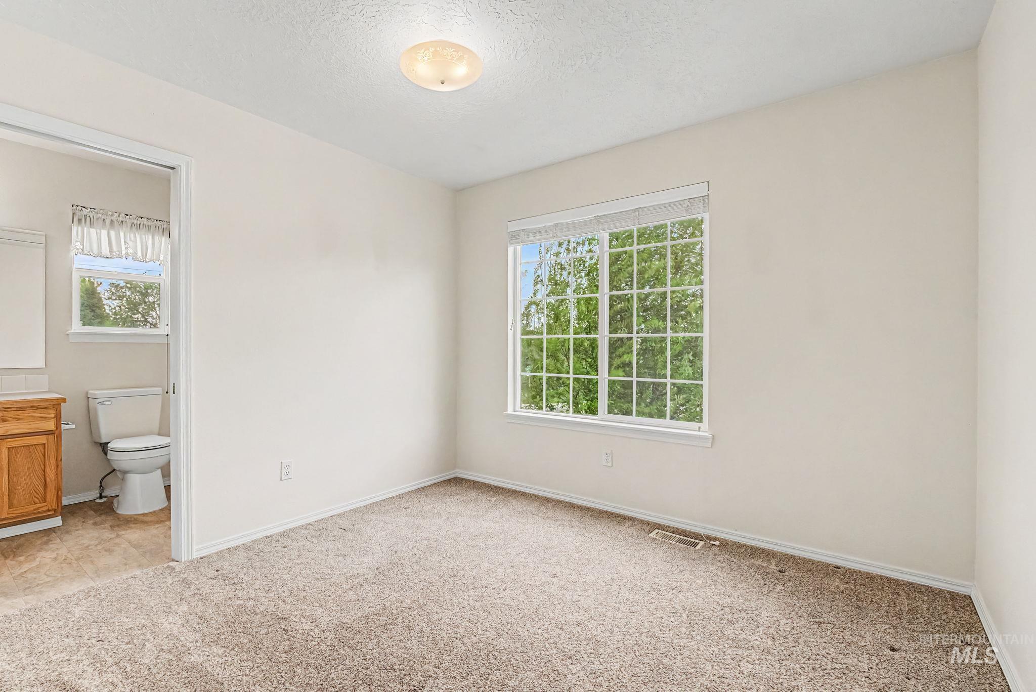 13649 W Rochester St Property Photo 30