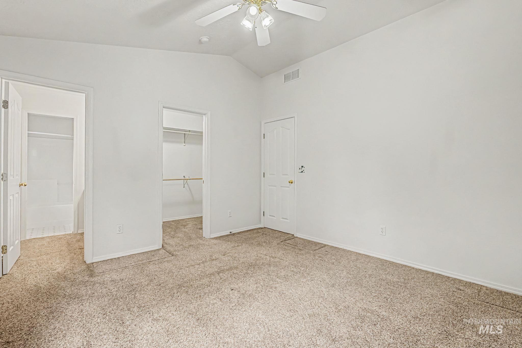 13649 W Rochester St Property Photo 32
