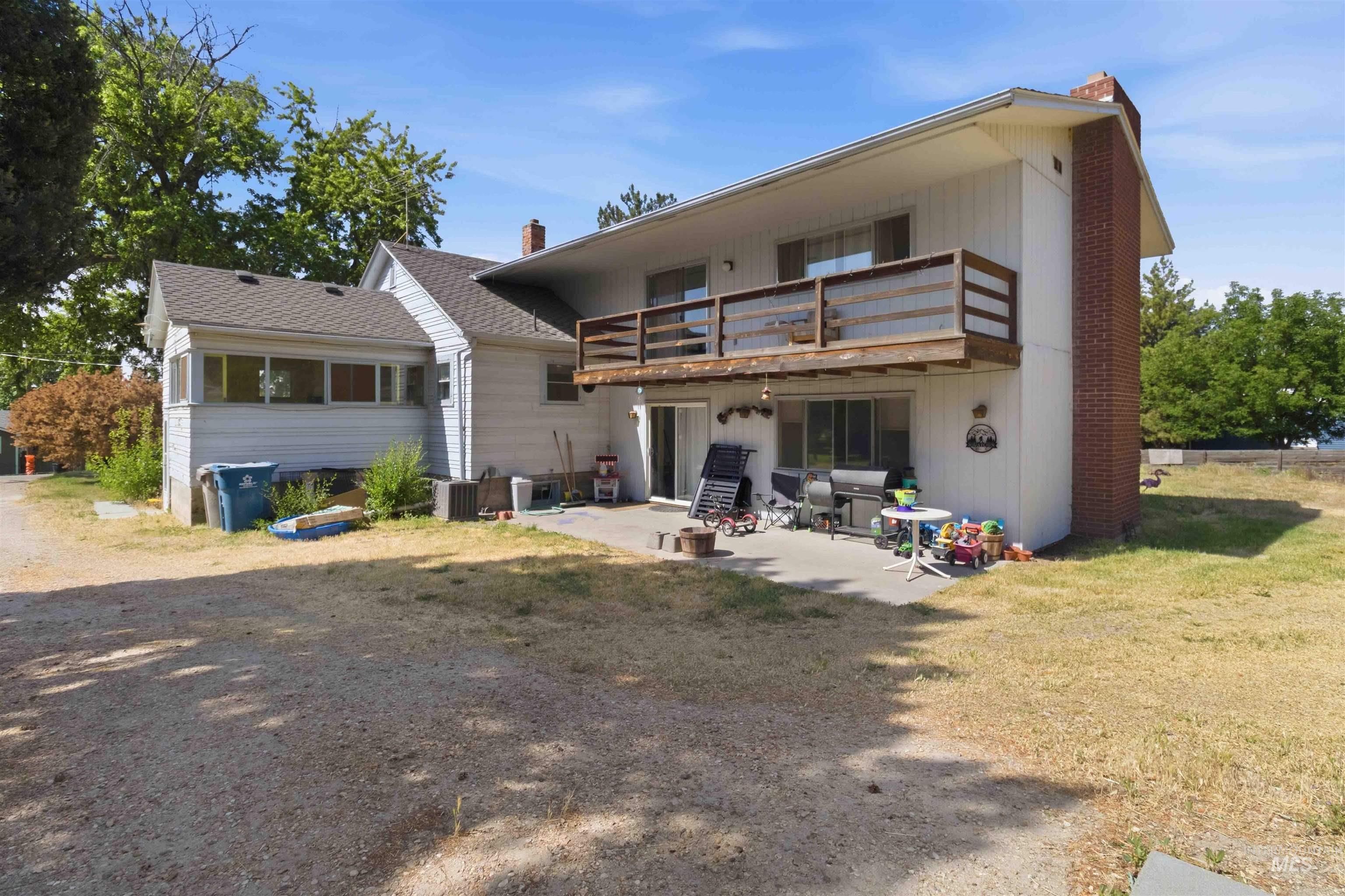 2505 Syringa Ln Property Photo 5