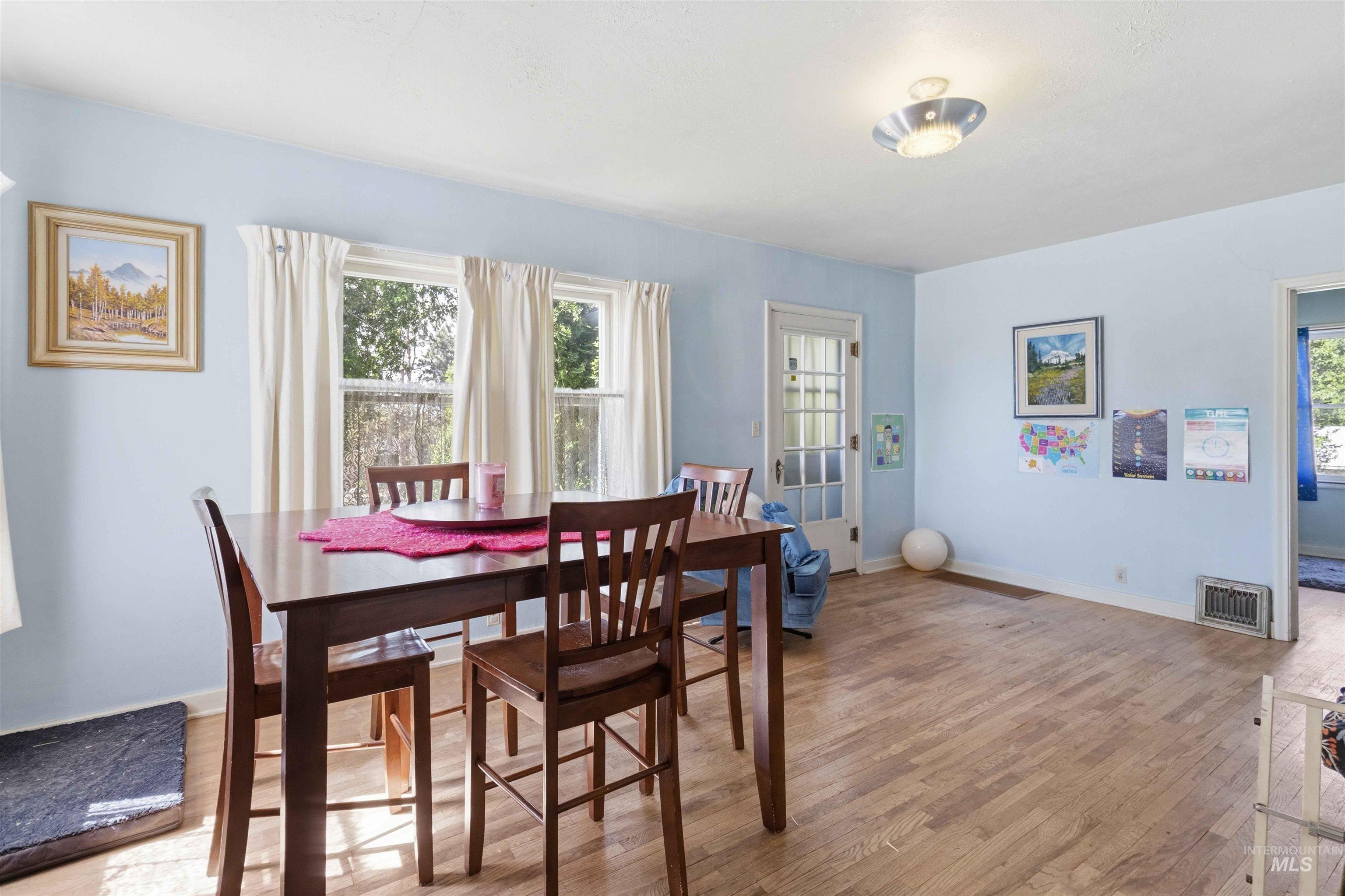 2505 Syringa Ln Property Photo 8