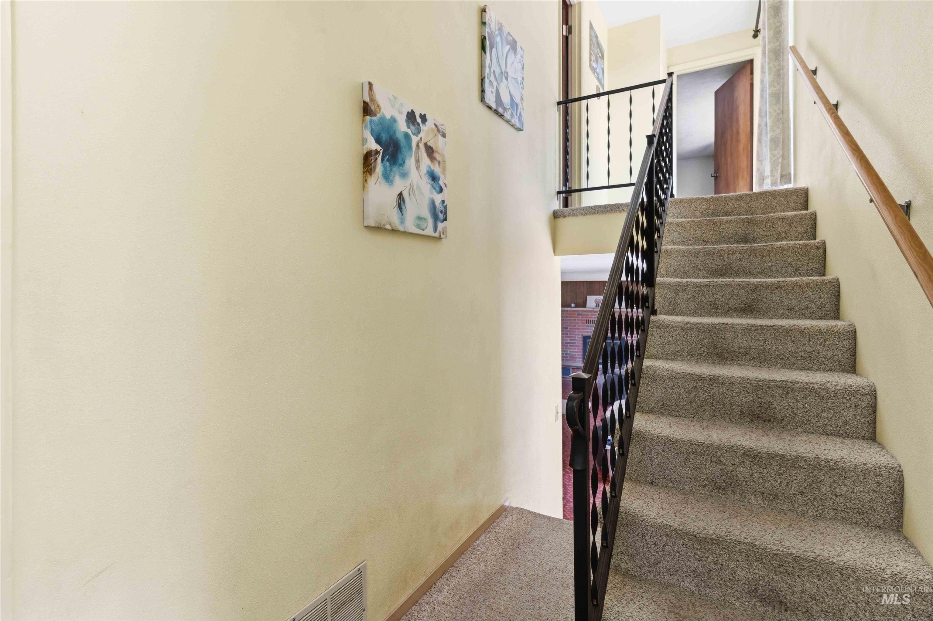 2505 Syringa Ln Property Photo 17