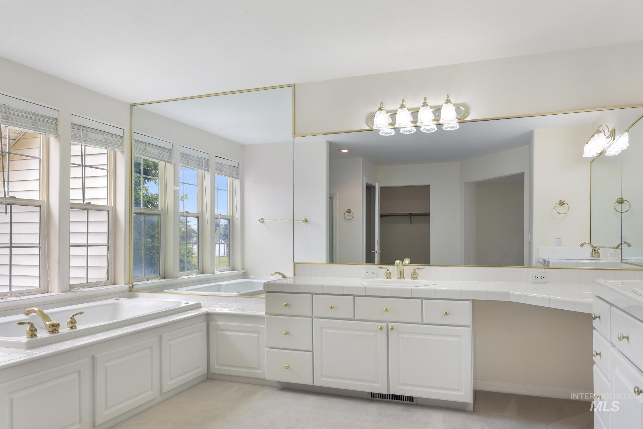 3711 N 2506 E Property Photo 20