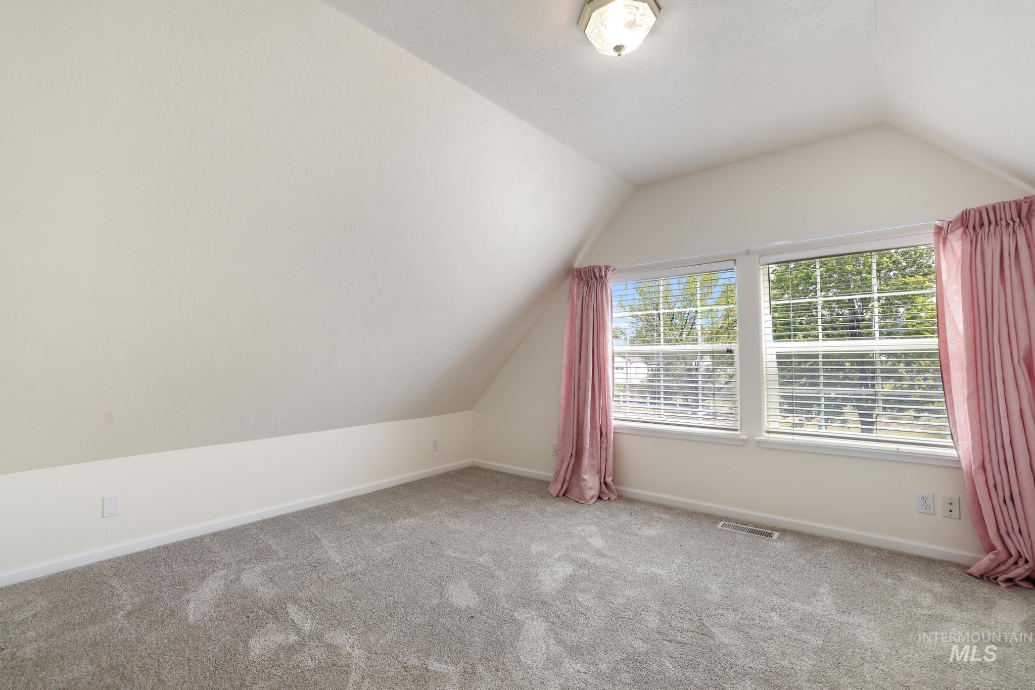 3711 N 2506 E Property Photo 38