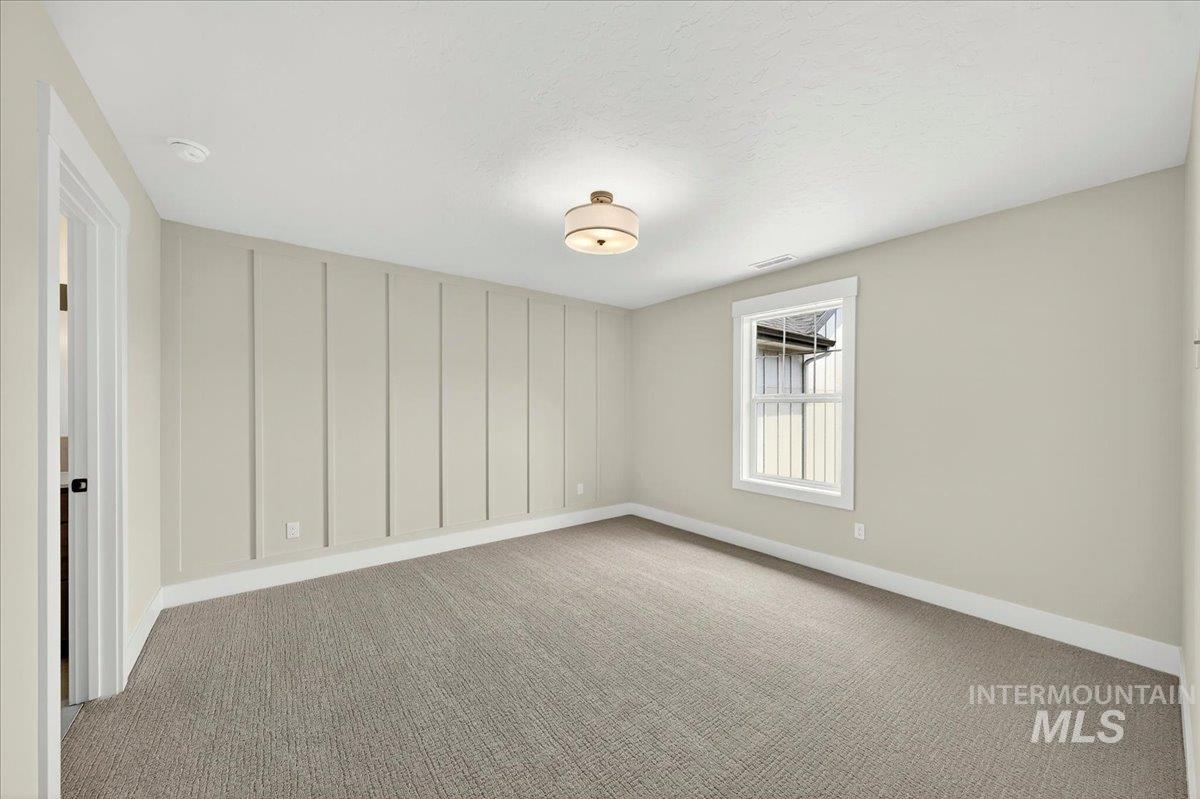 142 N Edgewood Ln Property Photo 17