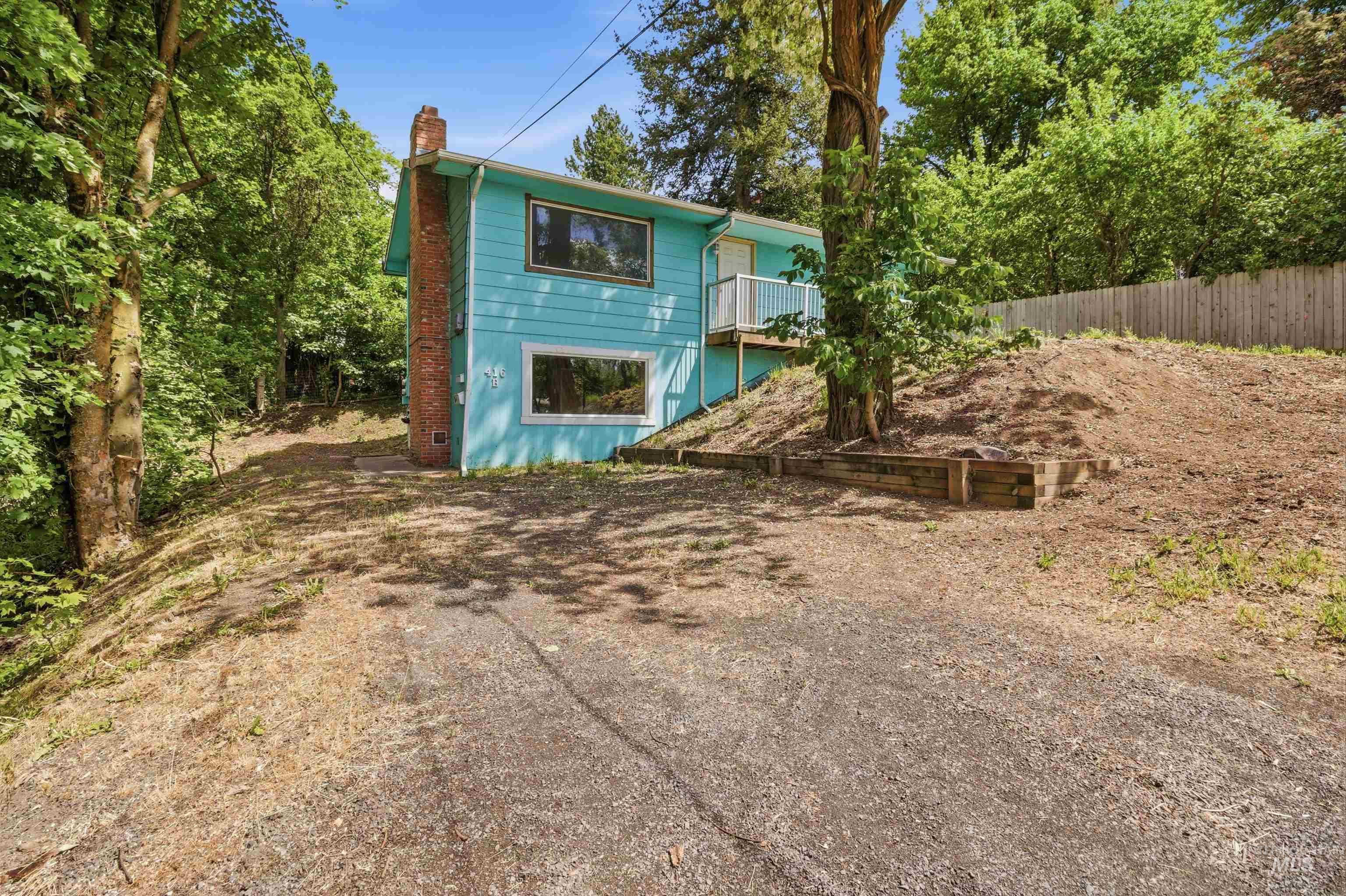 416 N Van Buren Property Photo 5