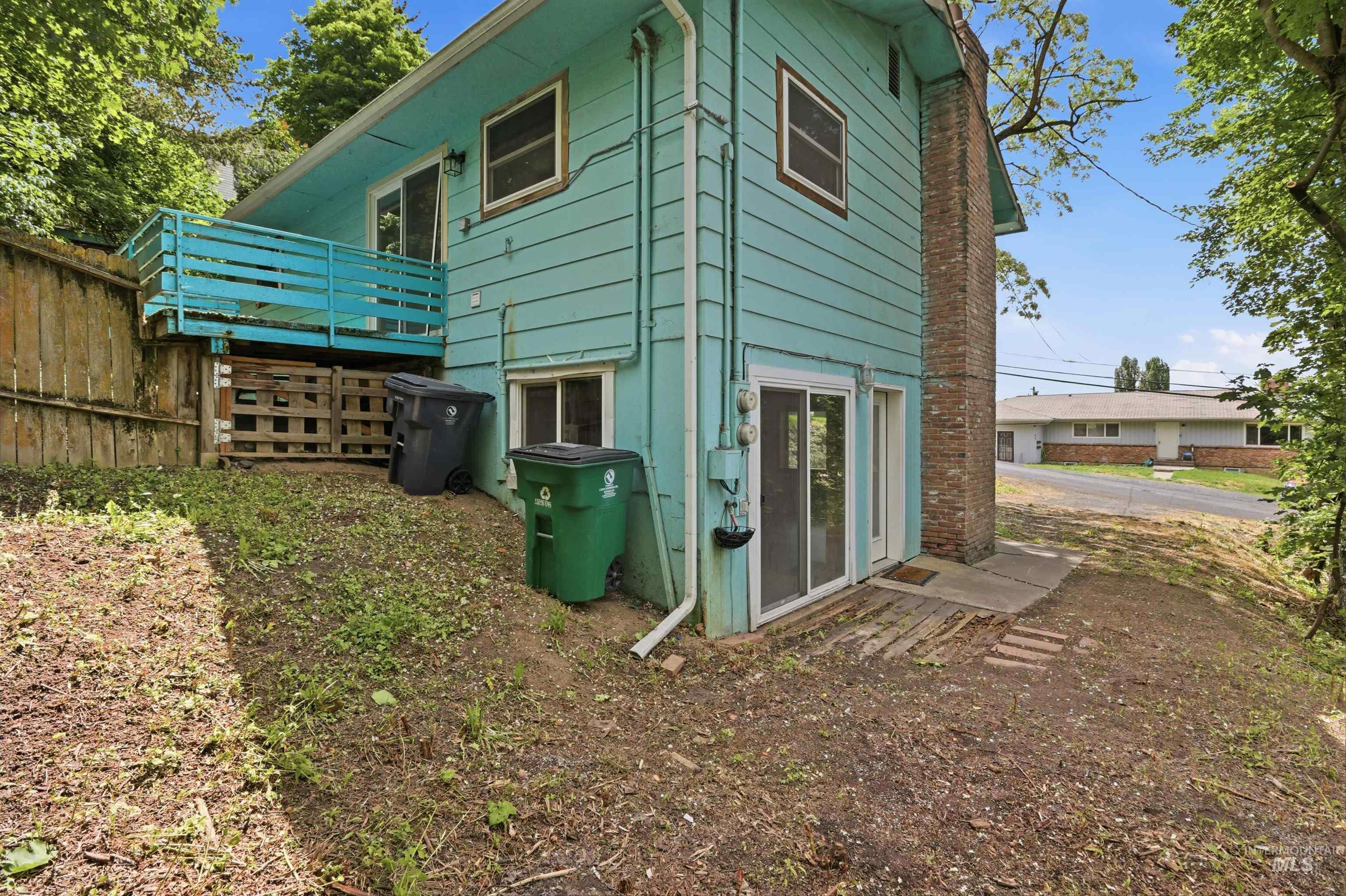 416 N Van Buren Property Photo 7