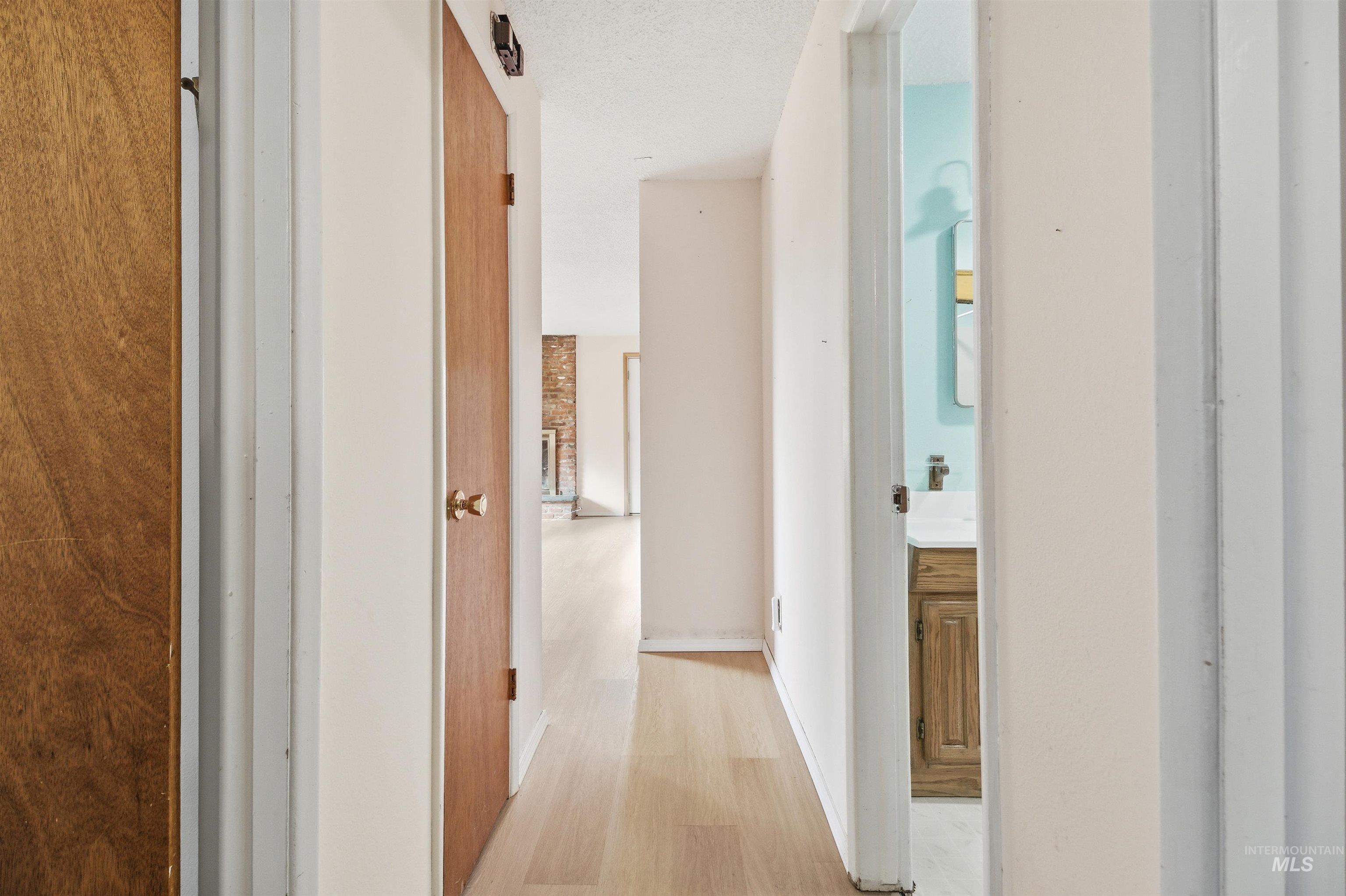 416 N Van Buren Property Photo 36