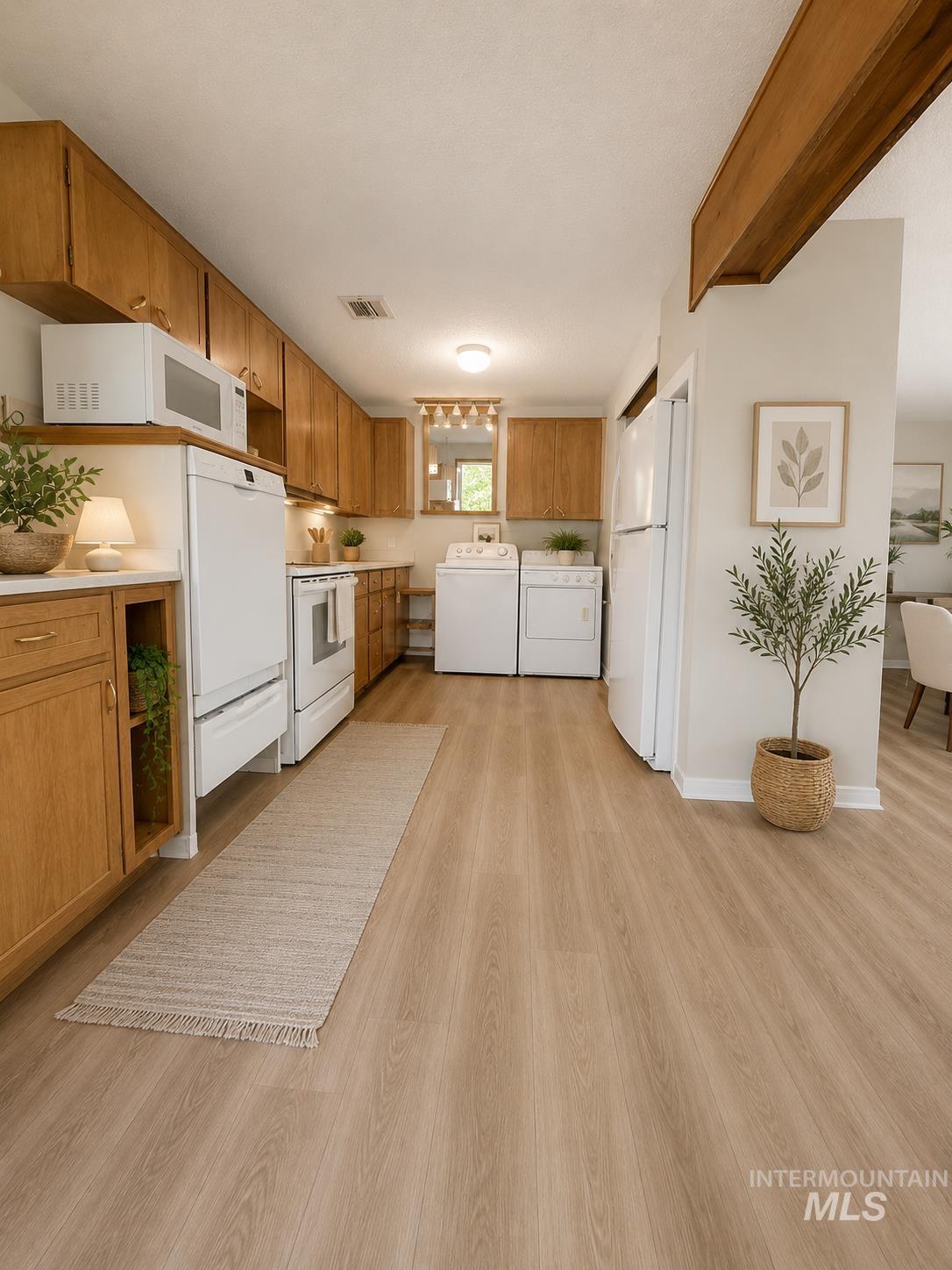 416 N Van Buren Property Photo 46