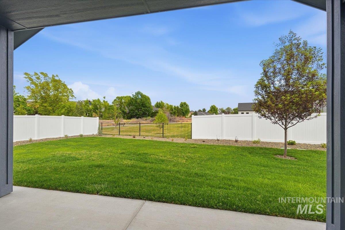 536 Mountain Loop Rd Property Photo 30