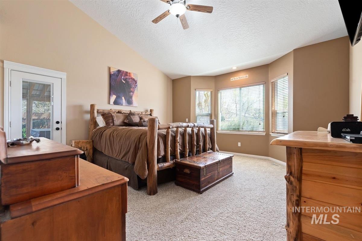 9415 N Highway 52 Property Photo 20