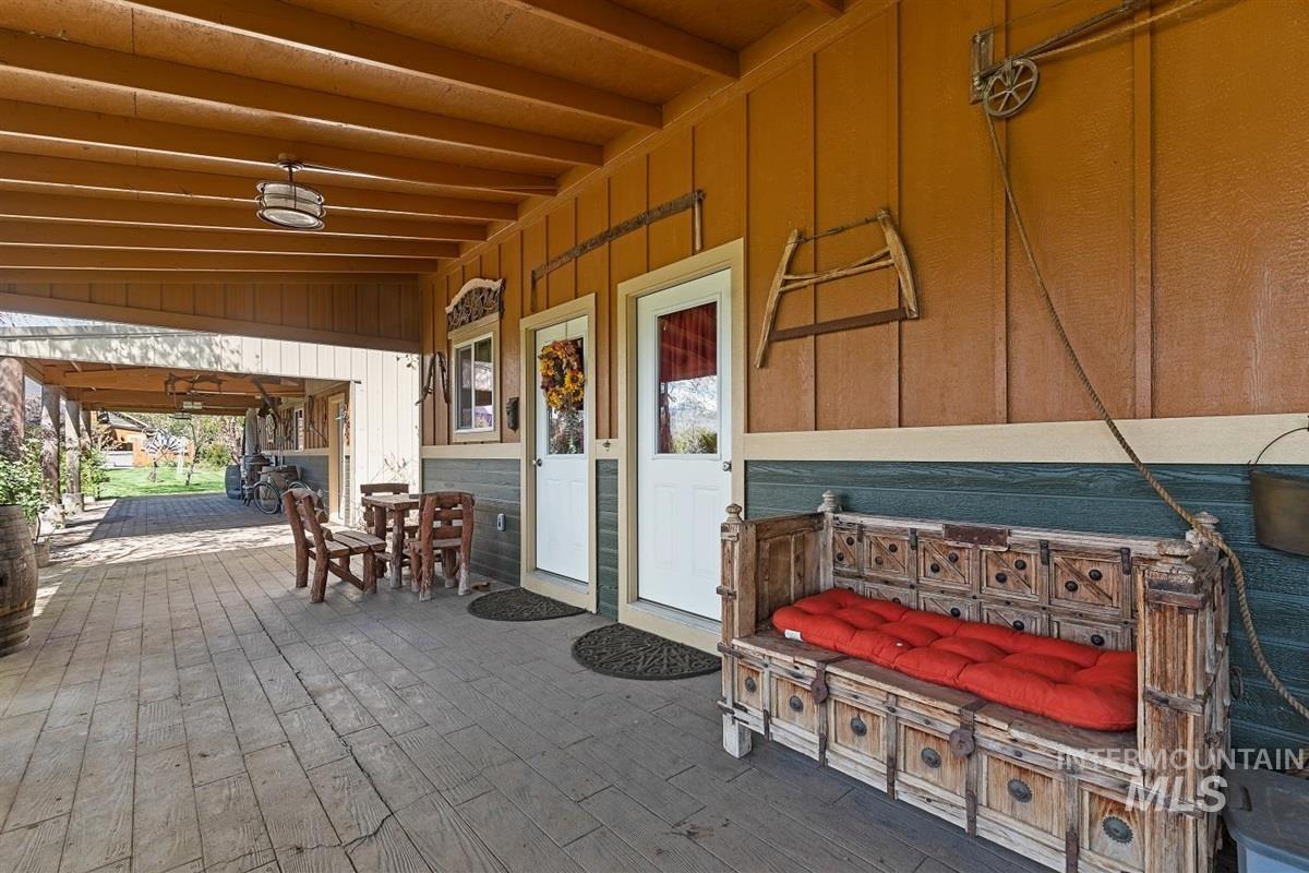 9415 N Highway 52 Property Photo 35