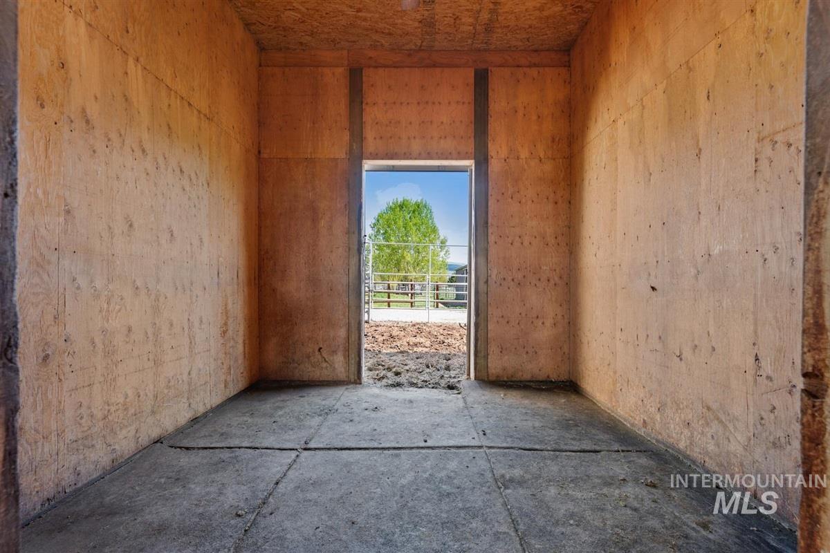 9415 N Highway 52 Property Photo 45
