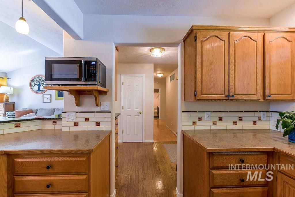 801 Conestoga Dr Property Photo 16