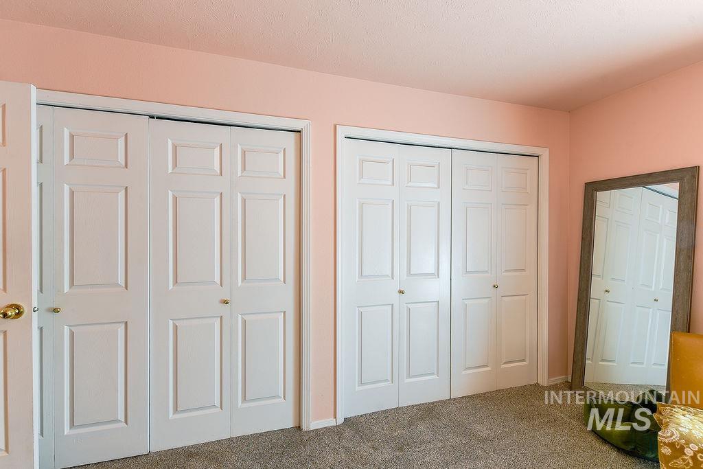 801 Conestoga Dr Property Photo 26