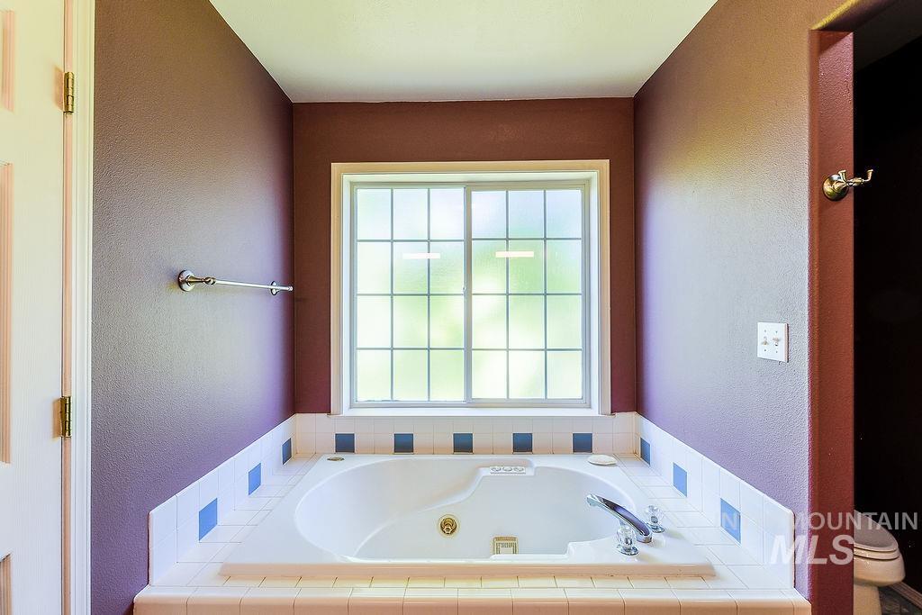 801 Conestoga Dr Property Photo 30