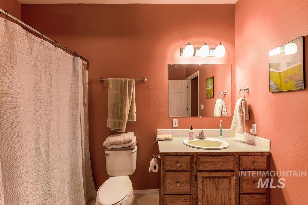 801 Conestoga Dr Property Photo 38