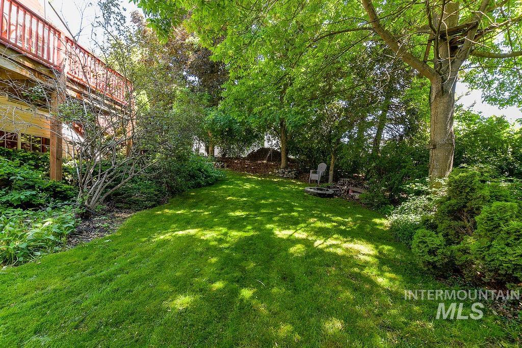 801 Conestoga Dr Property Photo 45