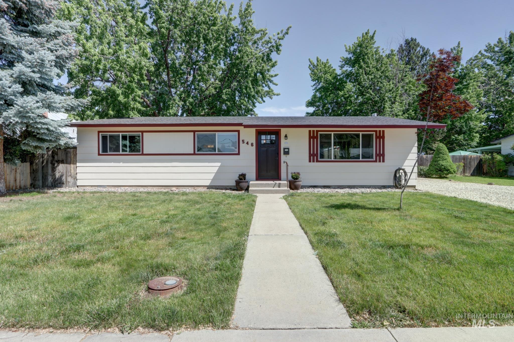 546 W Third Property Photo 1