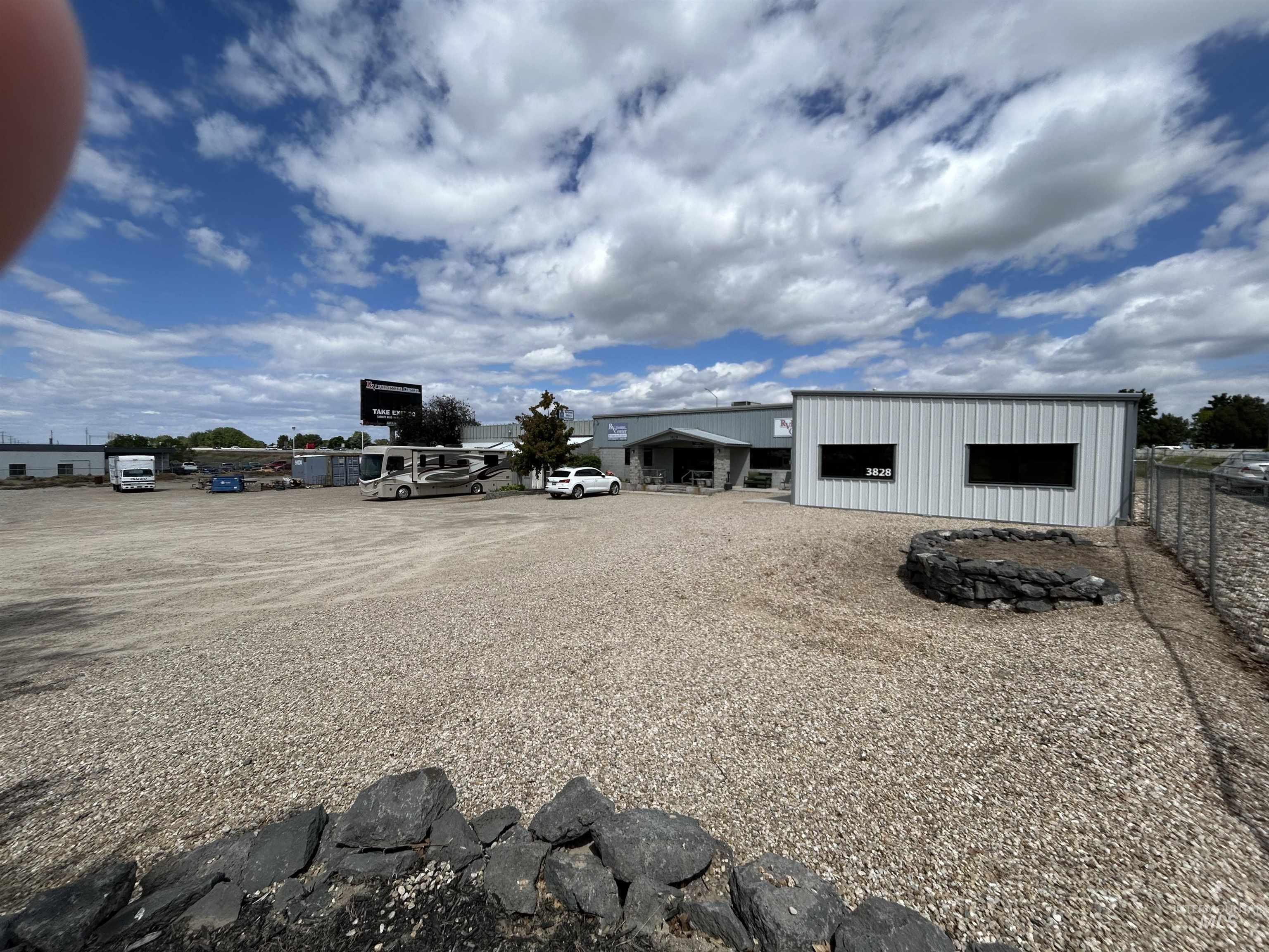 3828 E Flamingo Property Photo 6