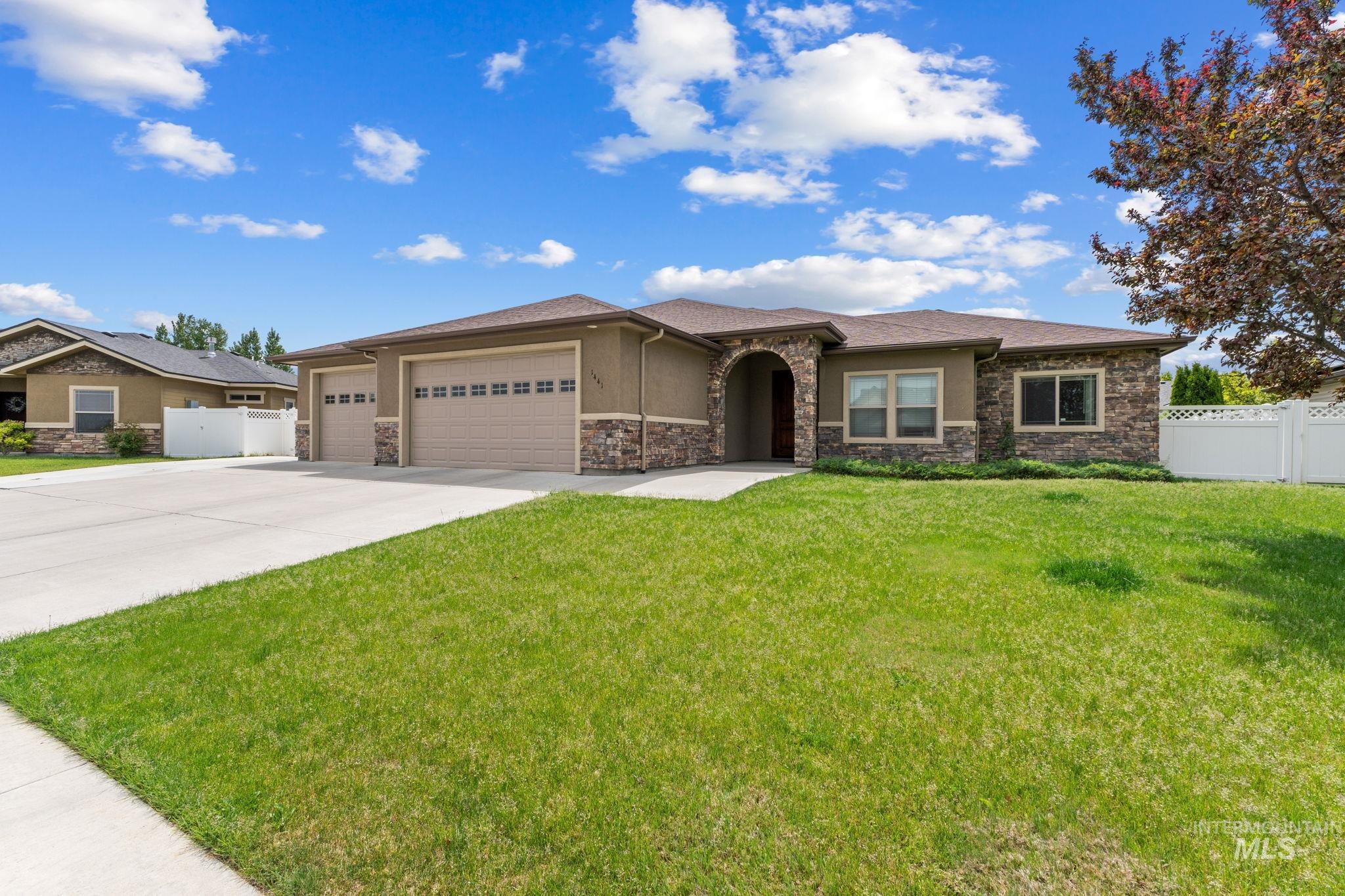1441 Dixon Trail Property Photo 1