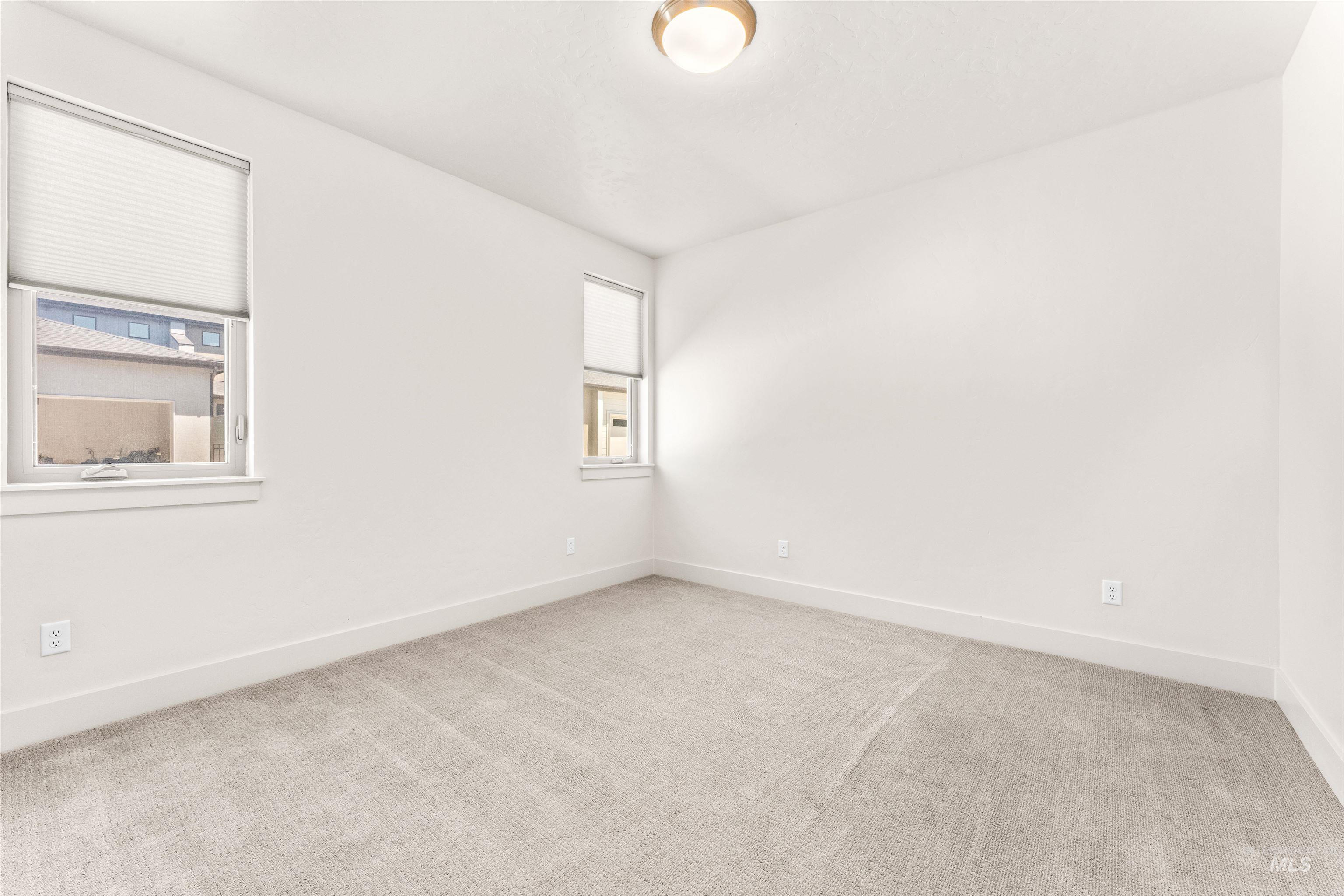 3180 S Barnside Way Property Photo 20