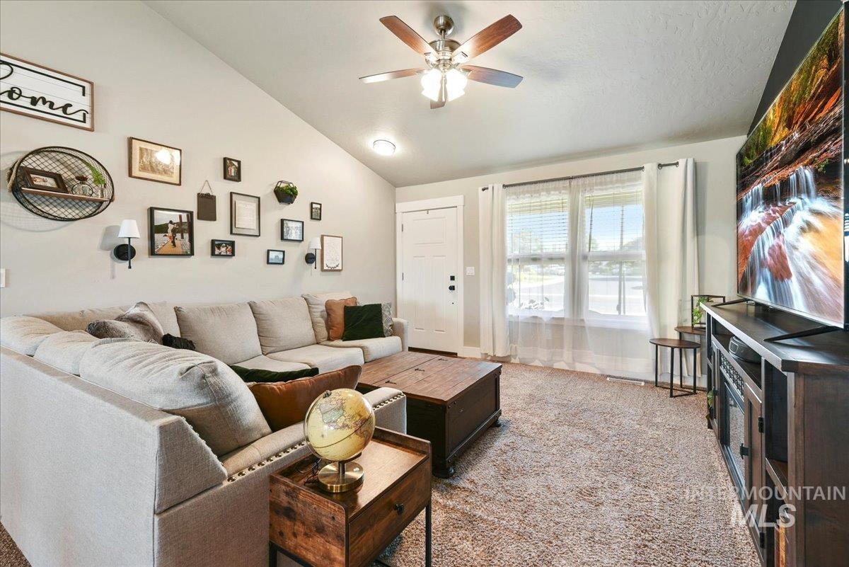 20145 Kremmwood Dr. Property Photo 5