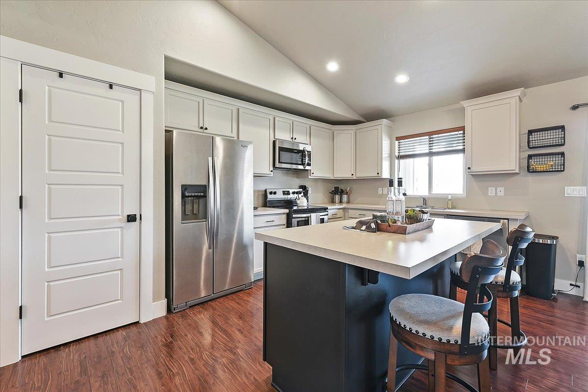 20145 Kremmwood Dr. Property Photo 8
