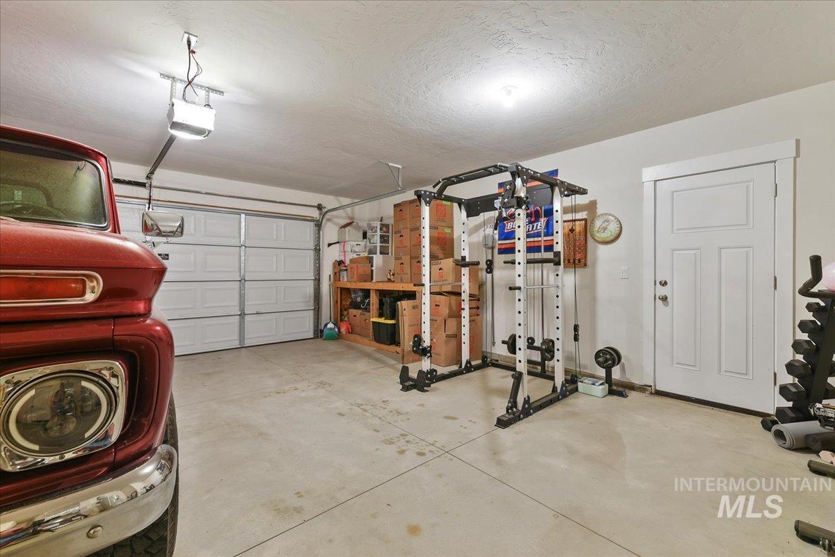 20145 Kremmwood Dr. Property Photo 21