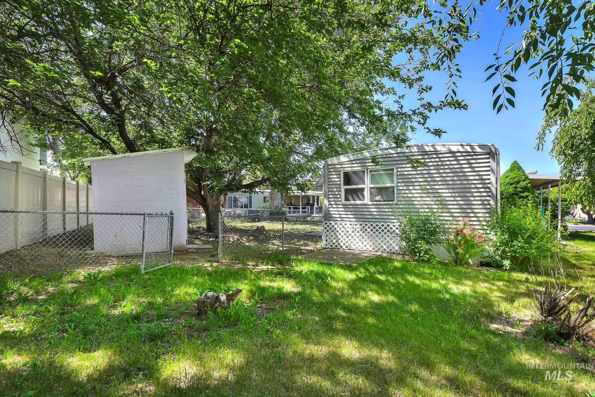 700 Fairview Ave Property Photo 25