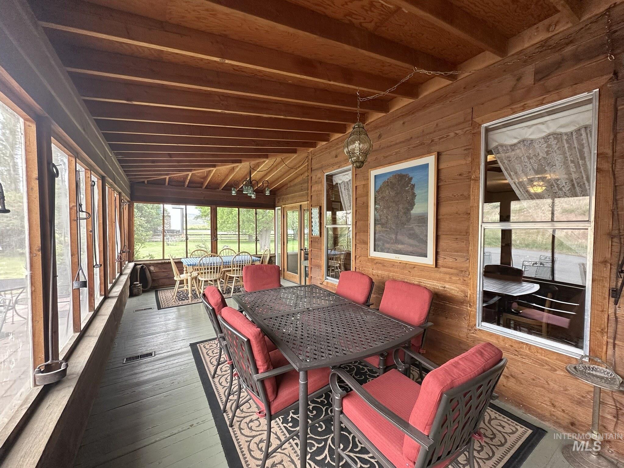 49130 Happy Valley Rd Property Photo 5