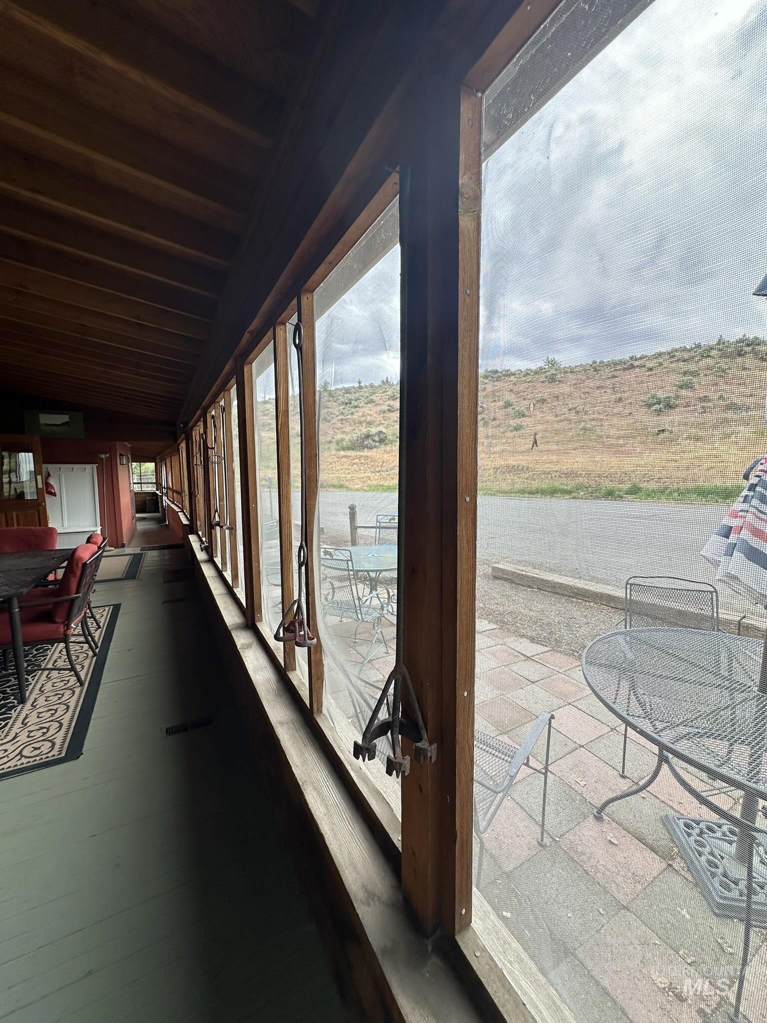 49130 Happy Valley Rd Property Photo 8