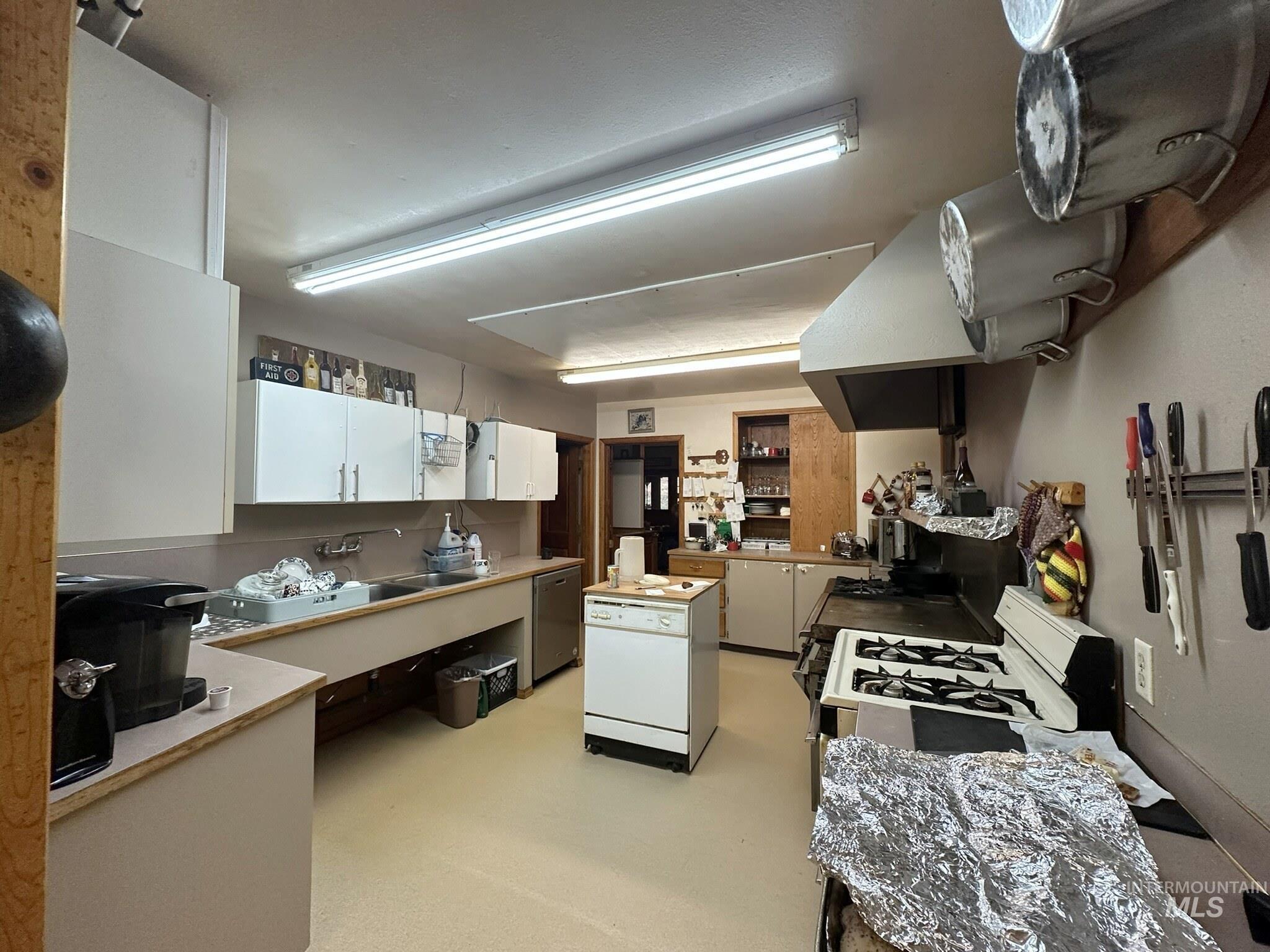 49130 Happy Valley Rd Property Photo 25