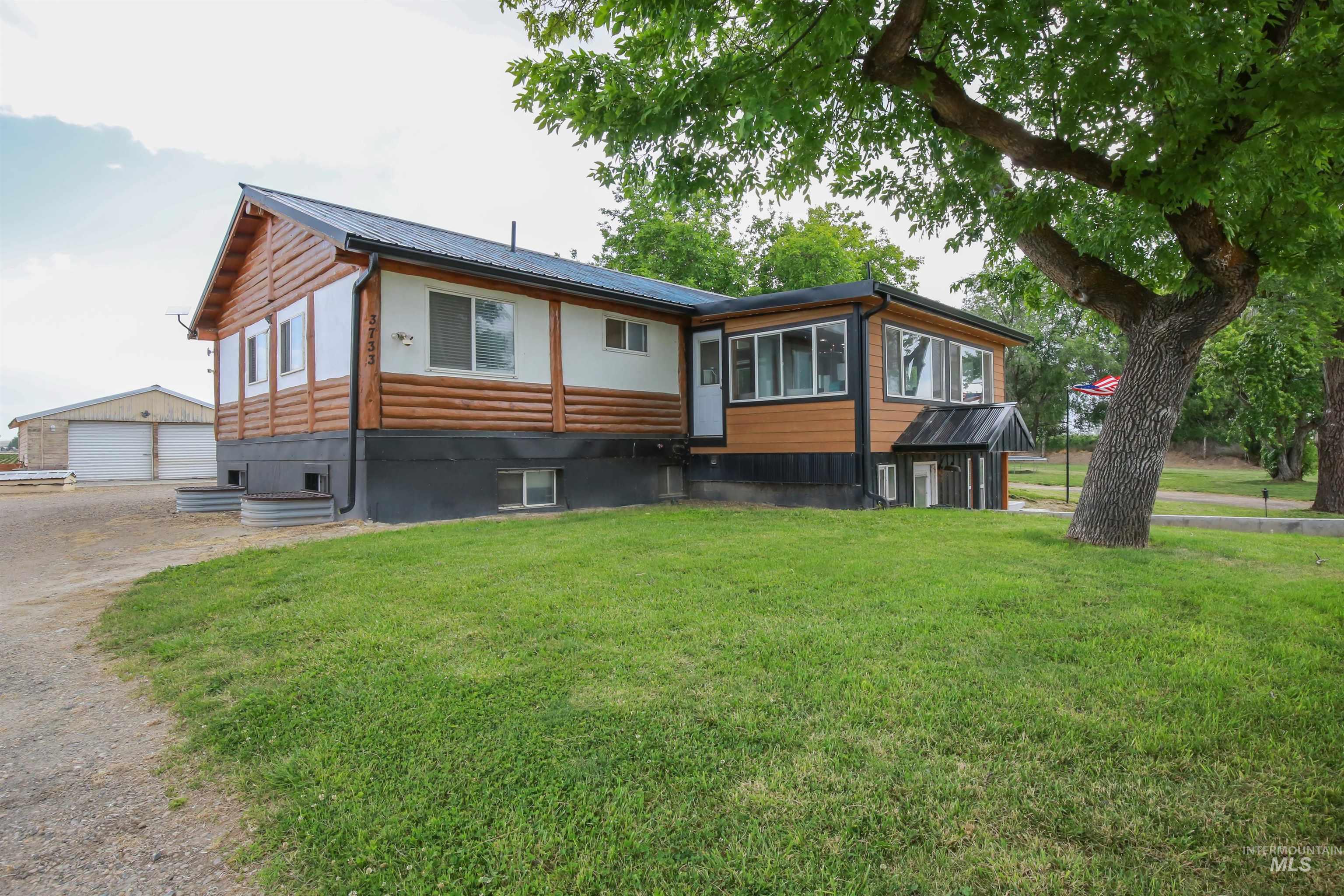 3733 Hwy 30 W Property Photo 1