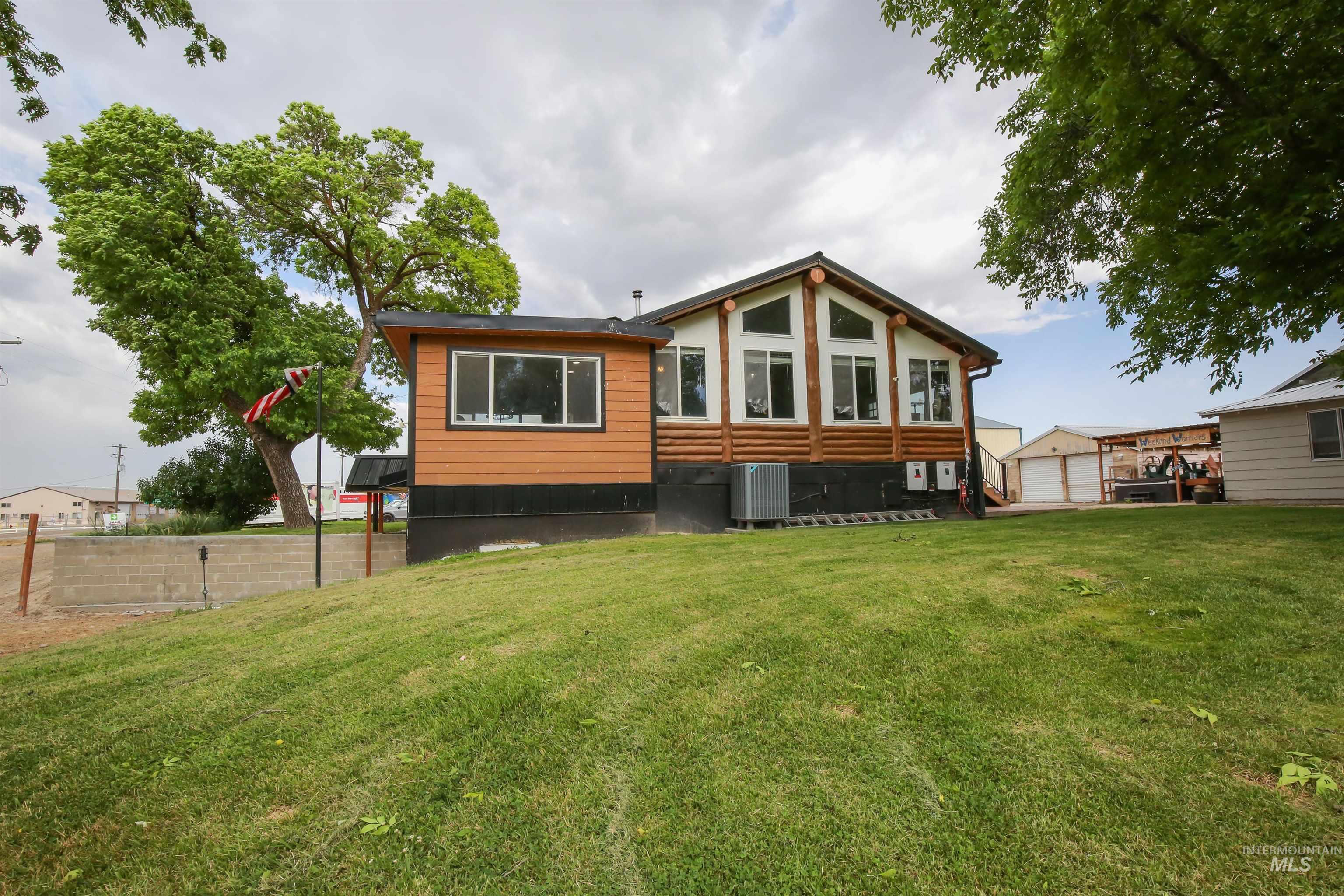 3733 Hwy 30 W Property Photo 5