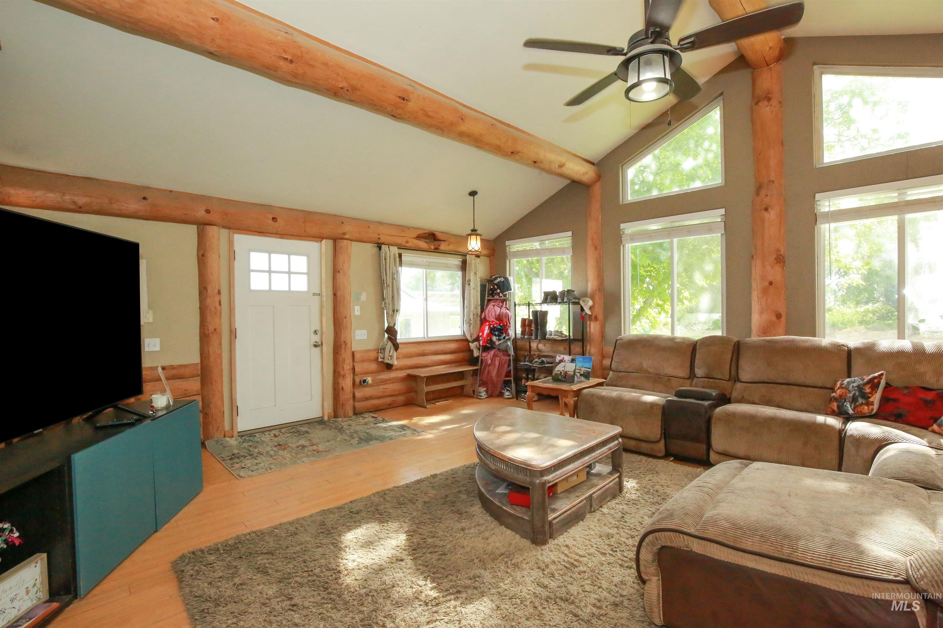 3733 Hwy 30 W Property Photo 10