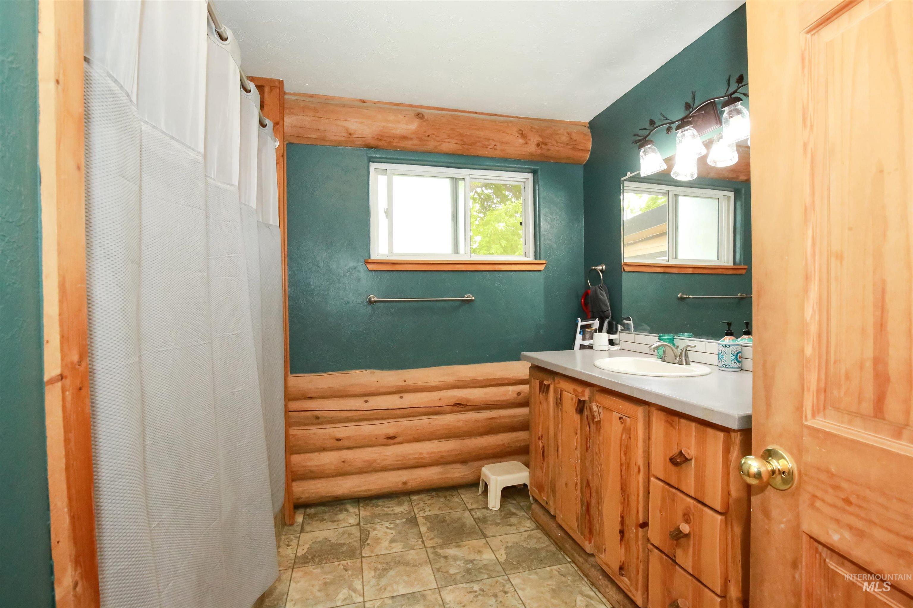 3733 Hwy 30 W Property Photo 14