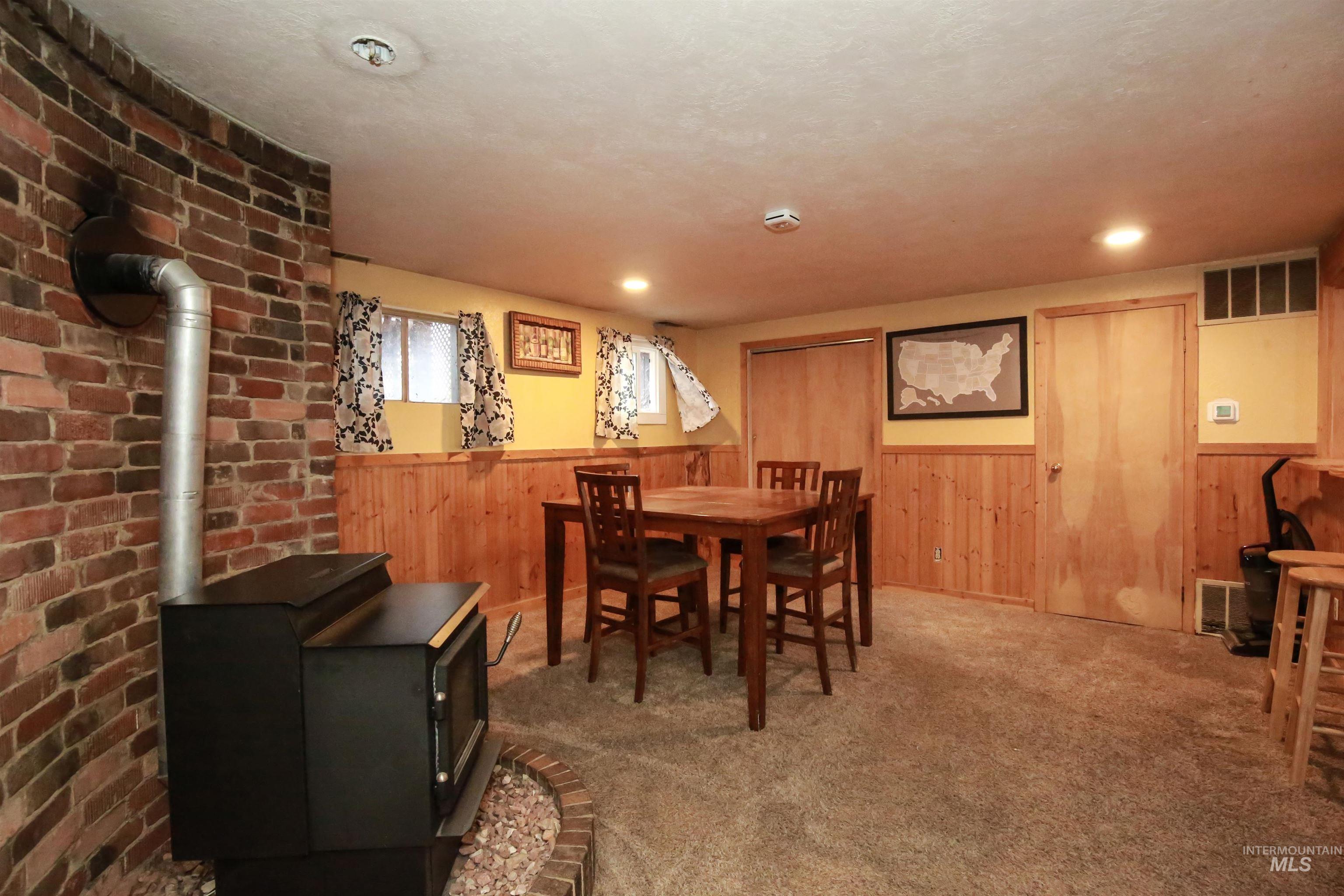 3733 Hwy 30 W Property Photo 16