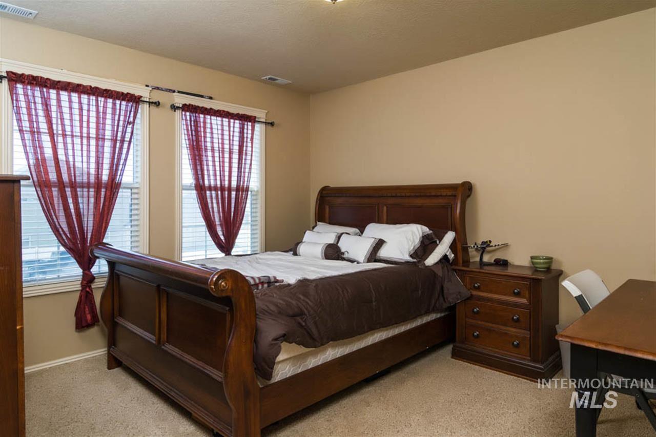 2794 S Kylee Place Property Photo 13