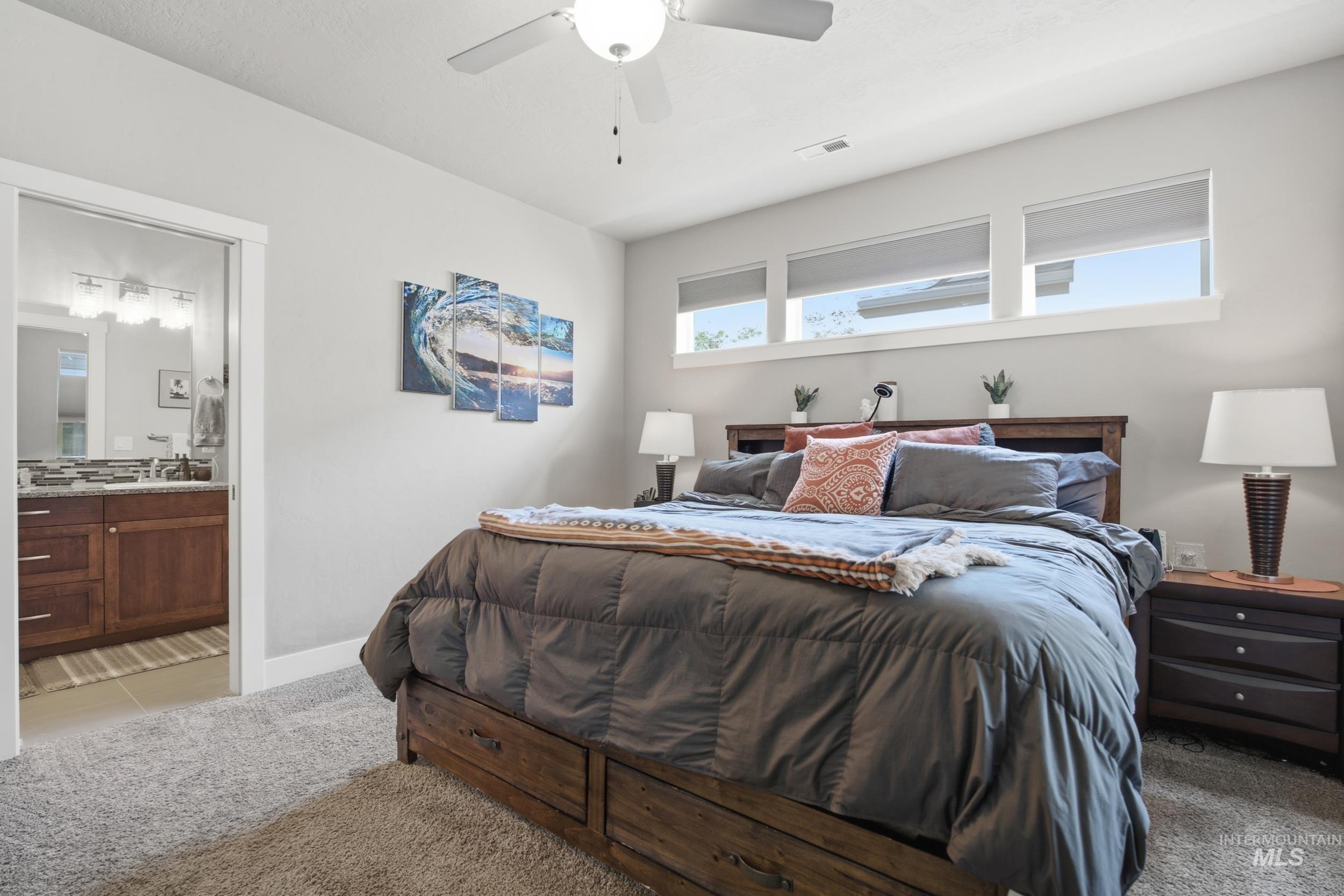 546 W Cagney St Property Photo 14