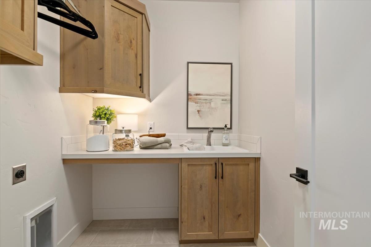7603 Brown Way Property Photo 7