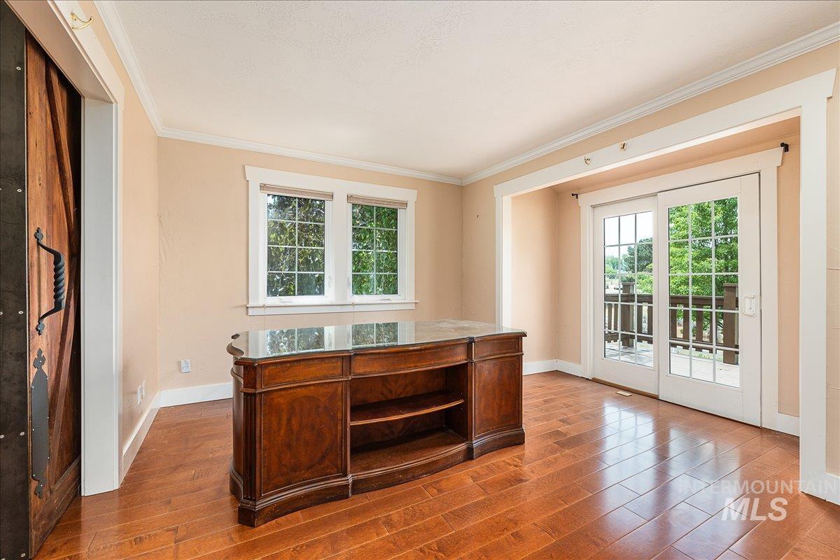 10060 W Rolling Hills Dr. Property Photo 12