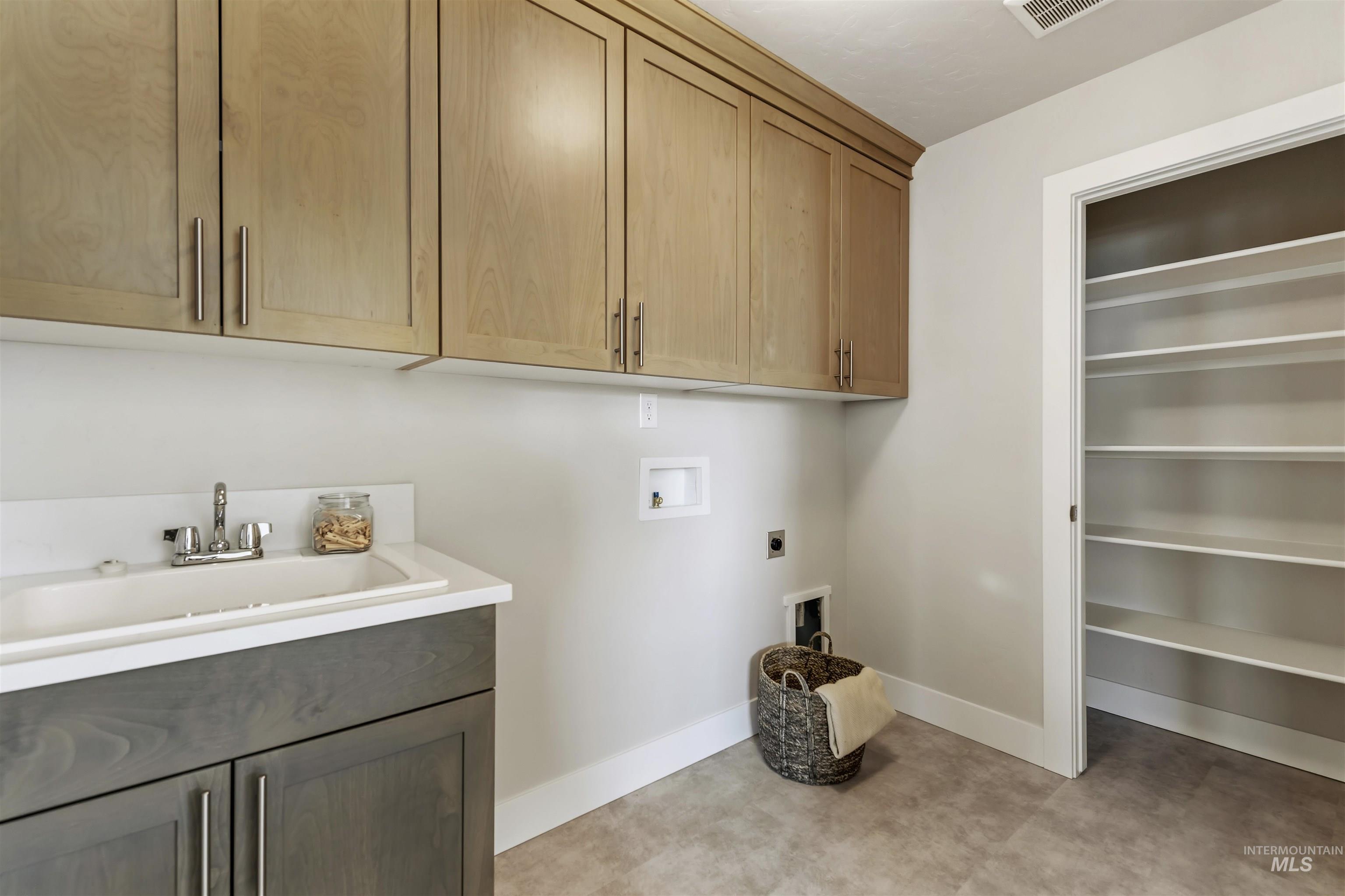 1173 W Malbar St Property Photo 26