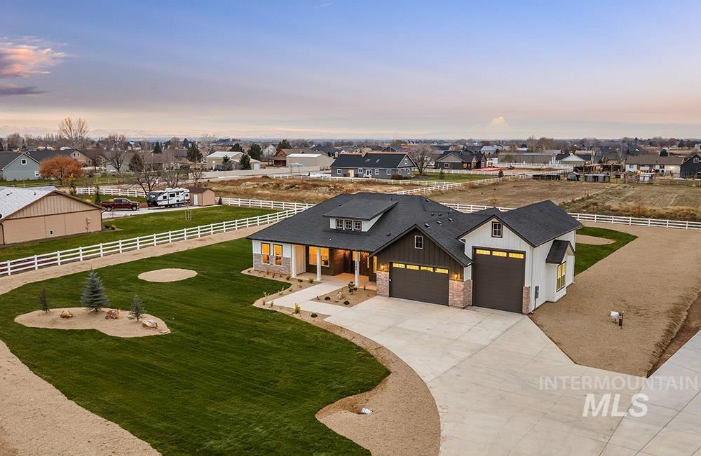 7786 Minam Dr Property Photo 1