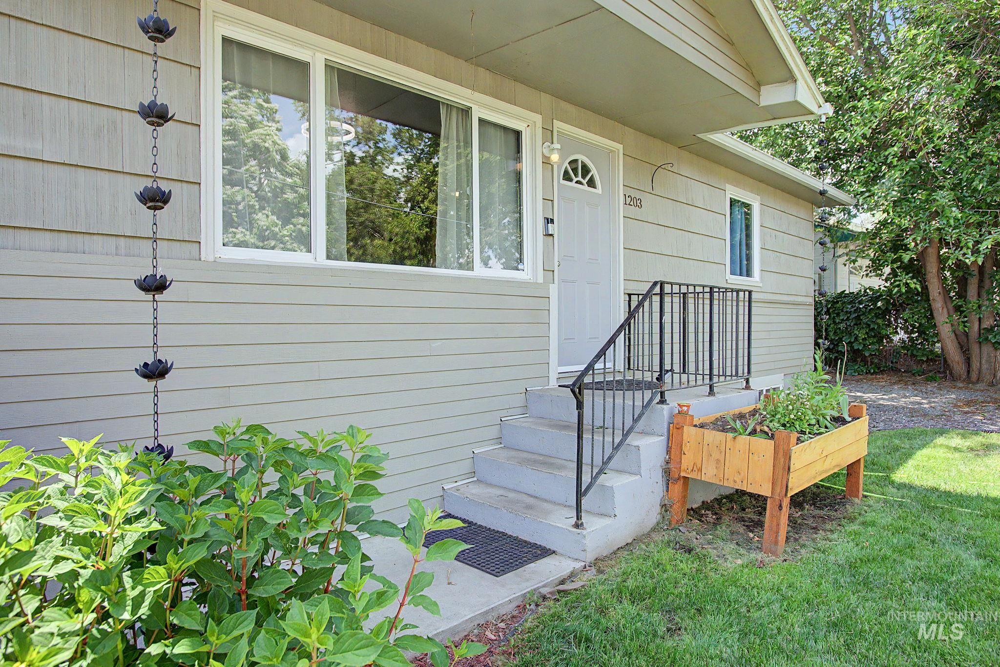1203 20th Avenue Property Photo 1