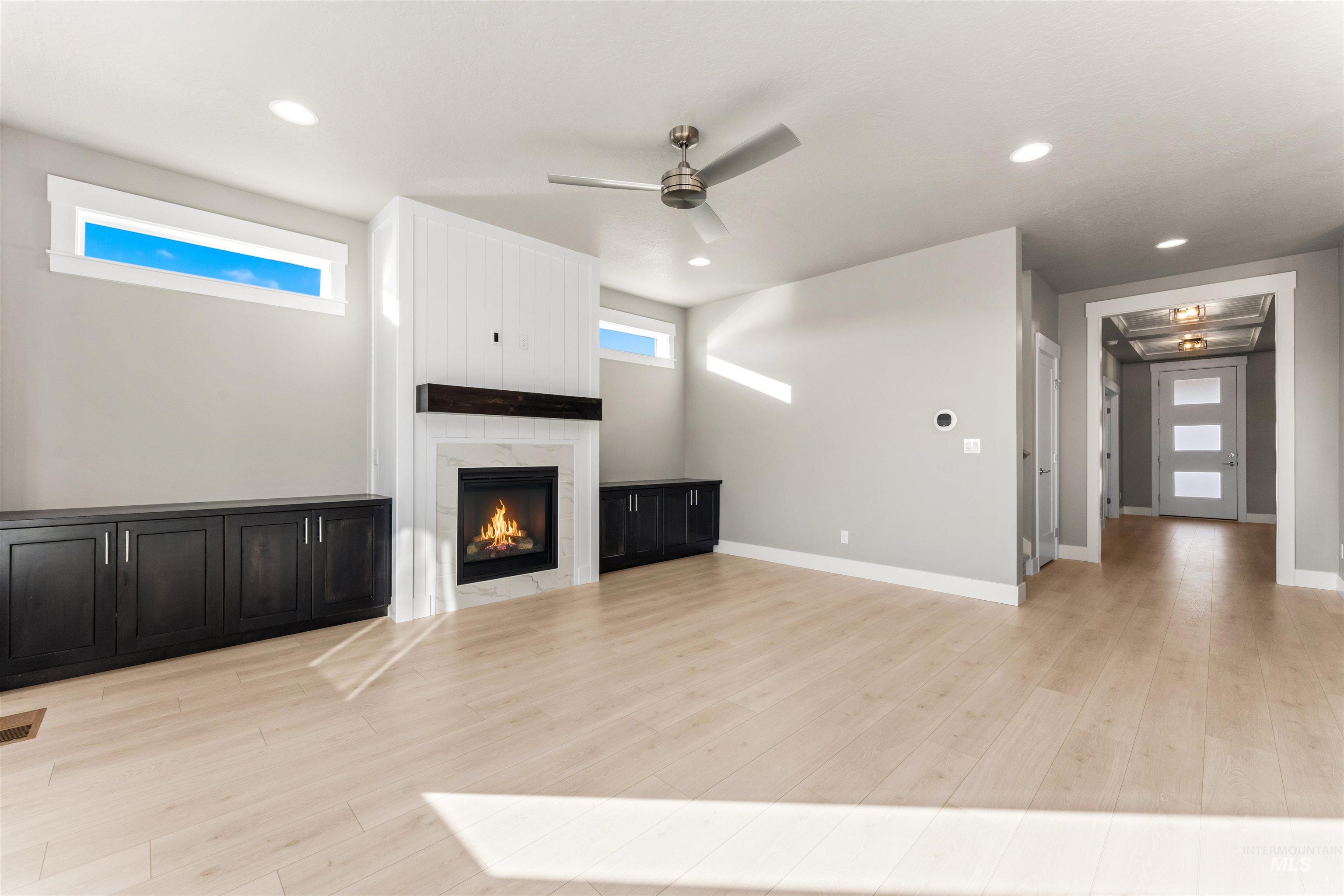 8035 Tandy Cove St Property Photo 6