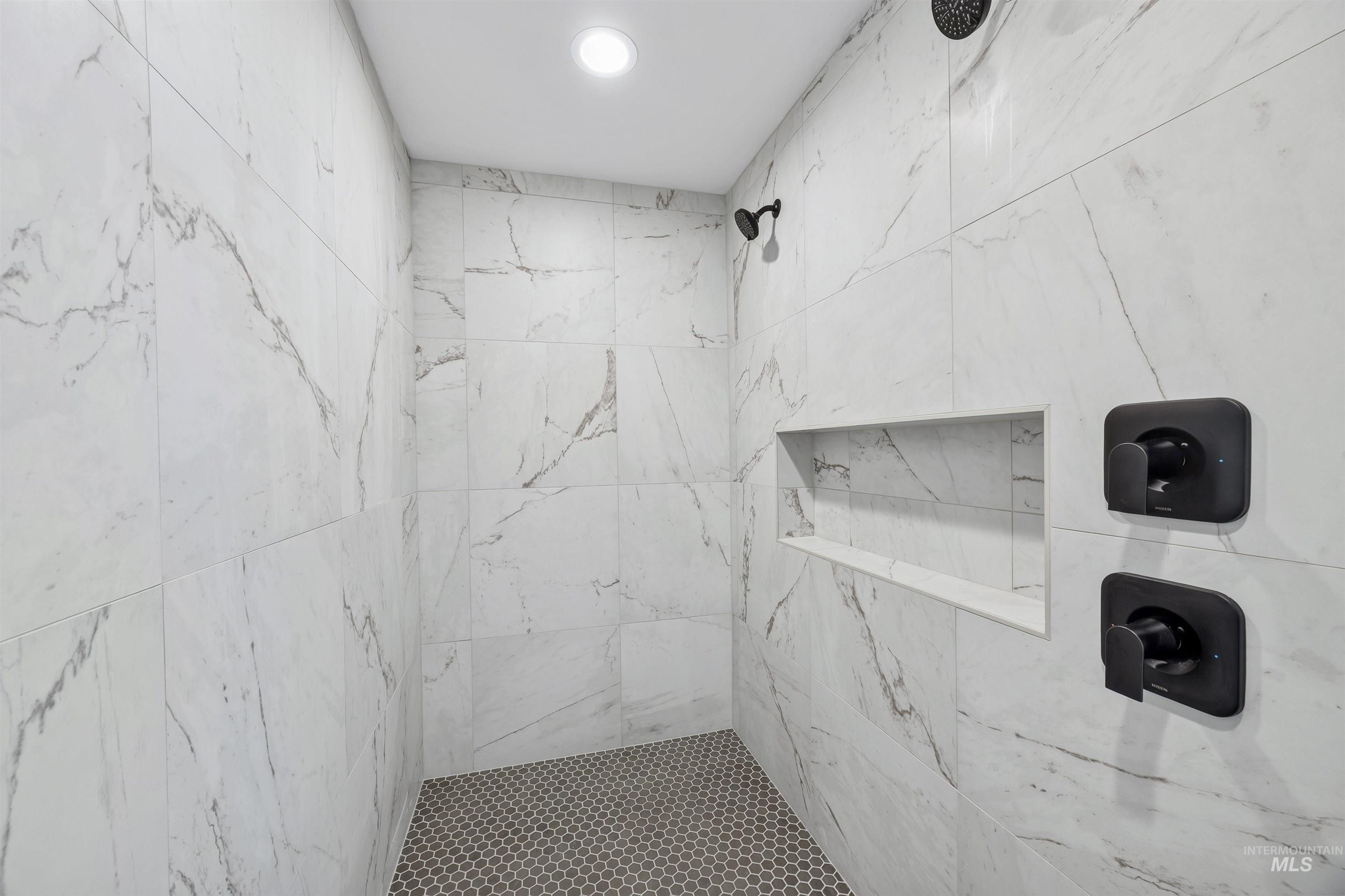 796 E Crescendo St Property Photo 26