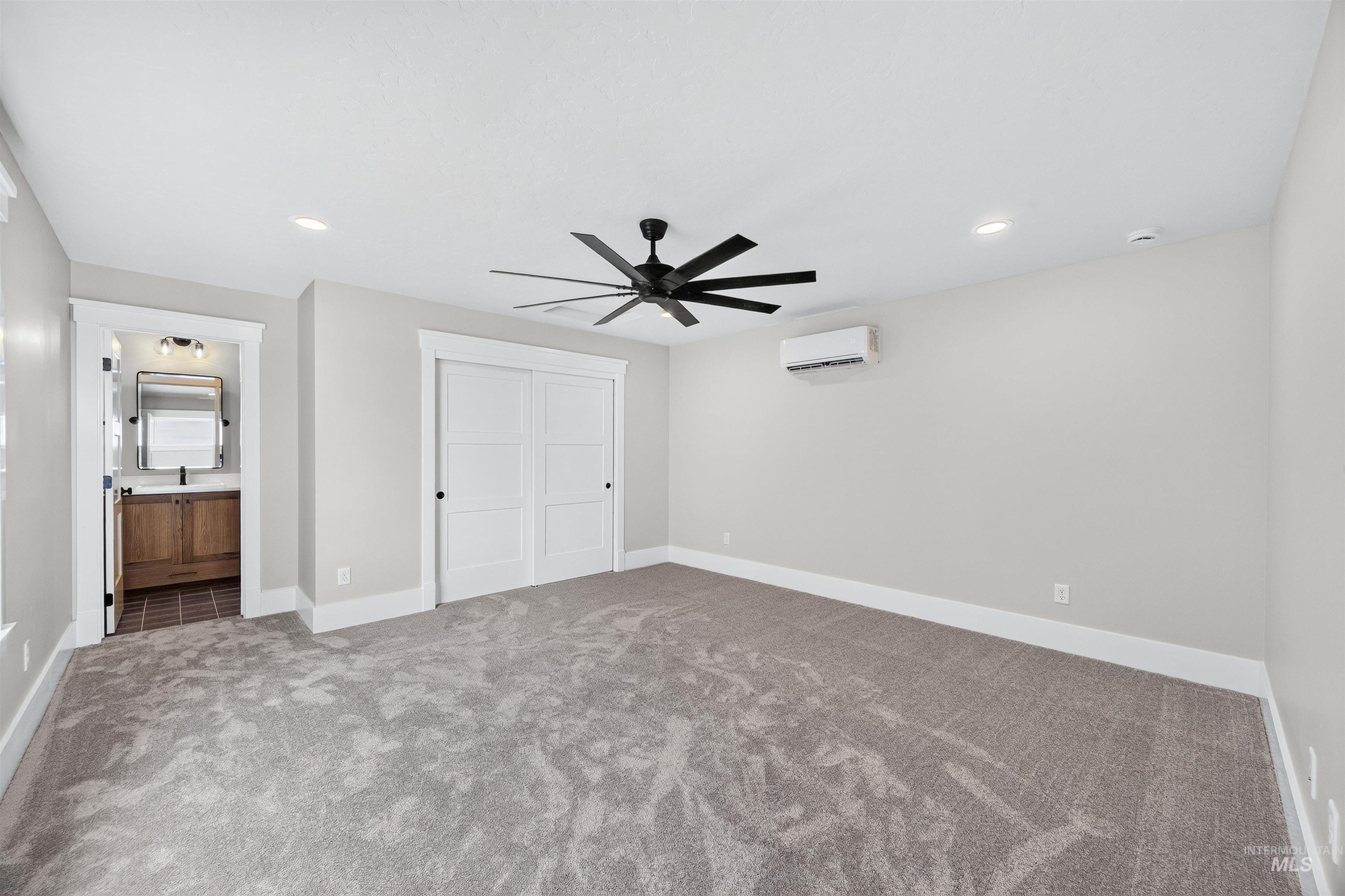 796 E Crescendo St Property Photo 40