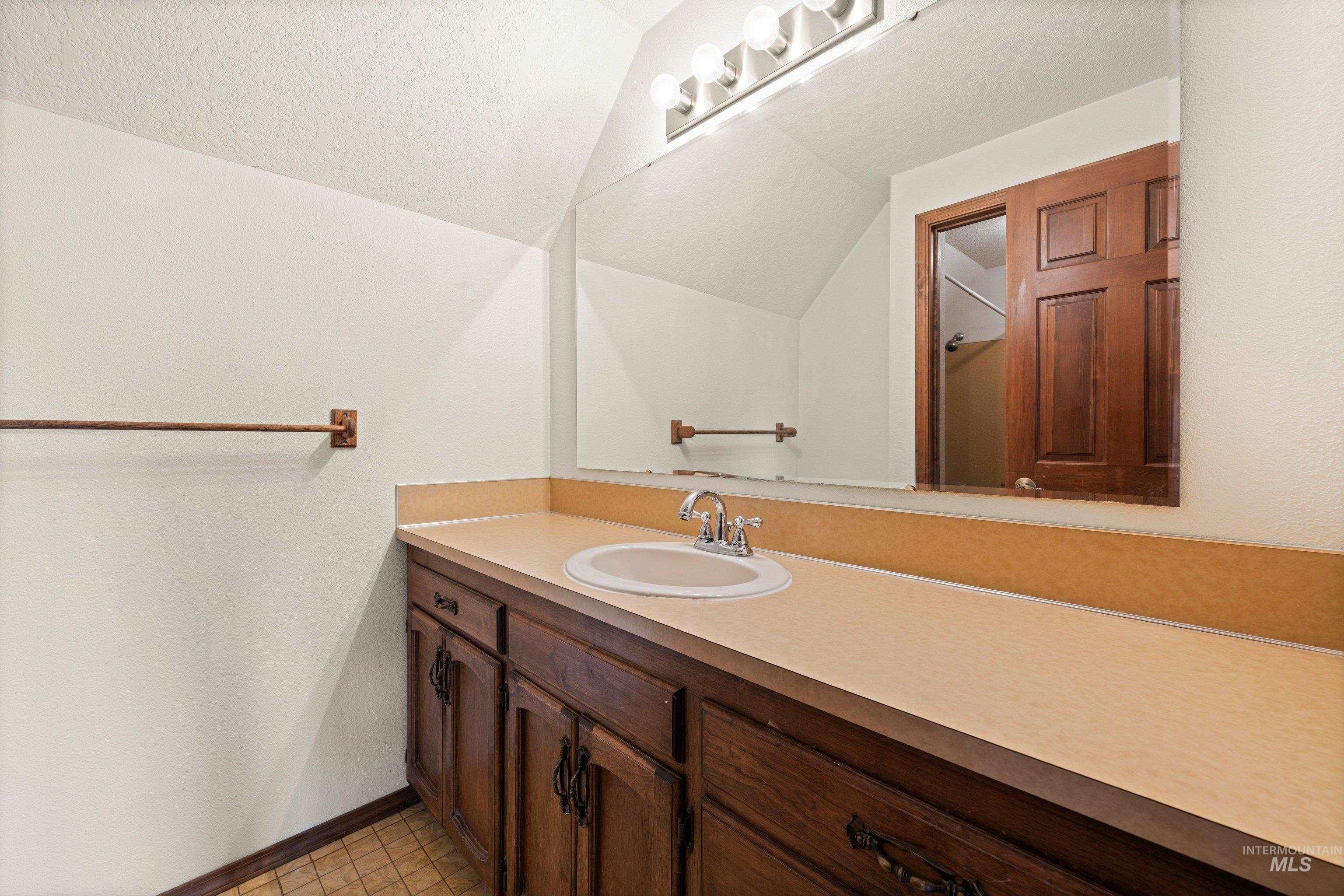 1921 N Incline Way Property Photo 39