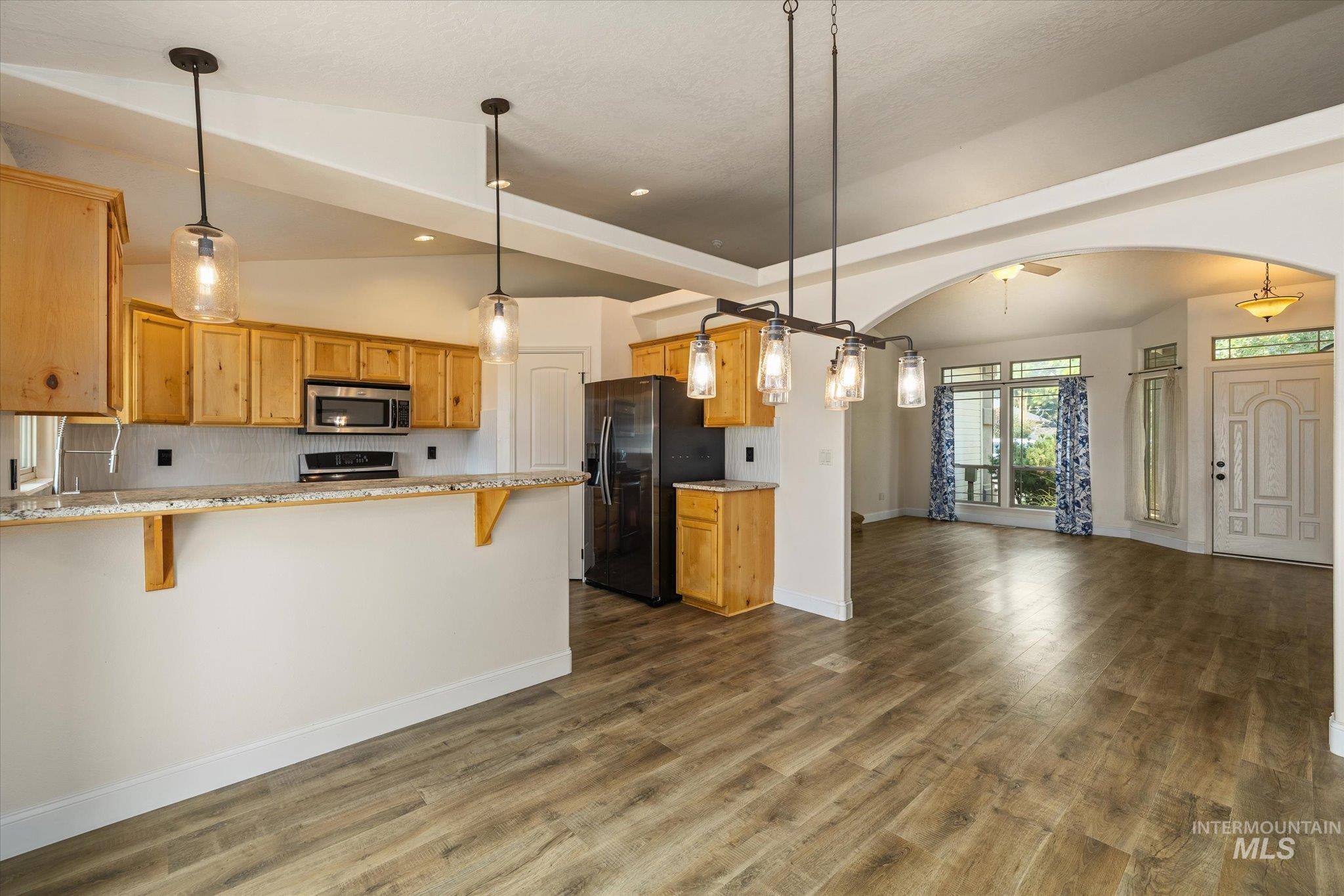 370 S Schober Loop Property Photo 7