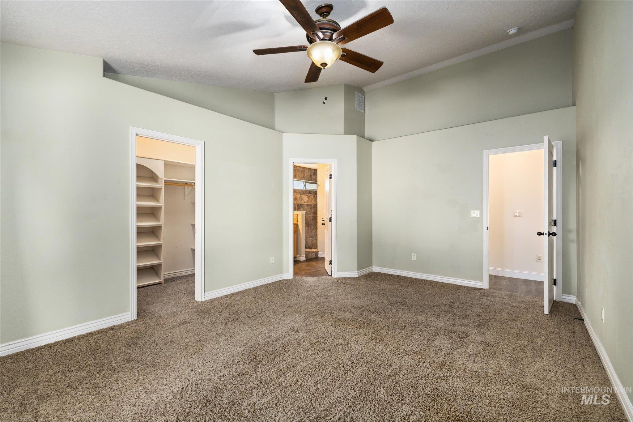 370 S Schober Loop Property Photo 16